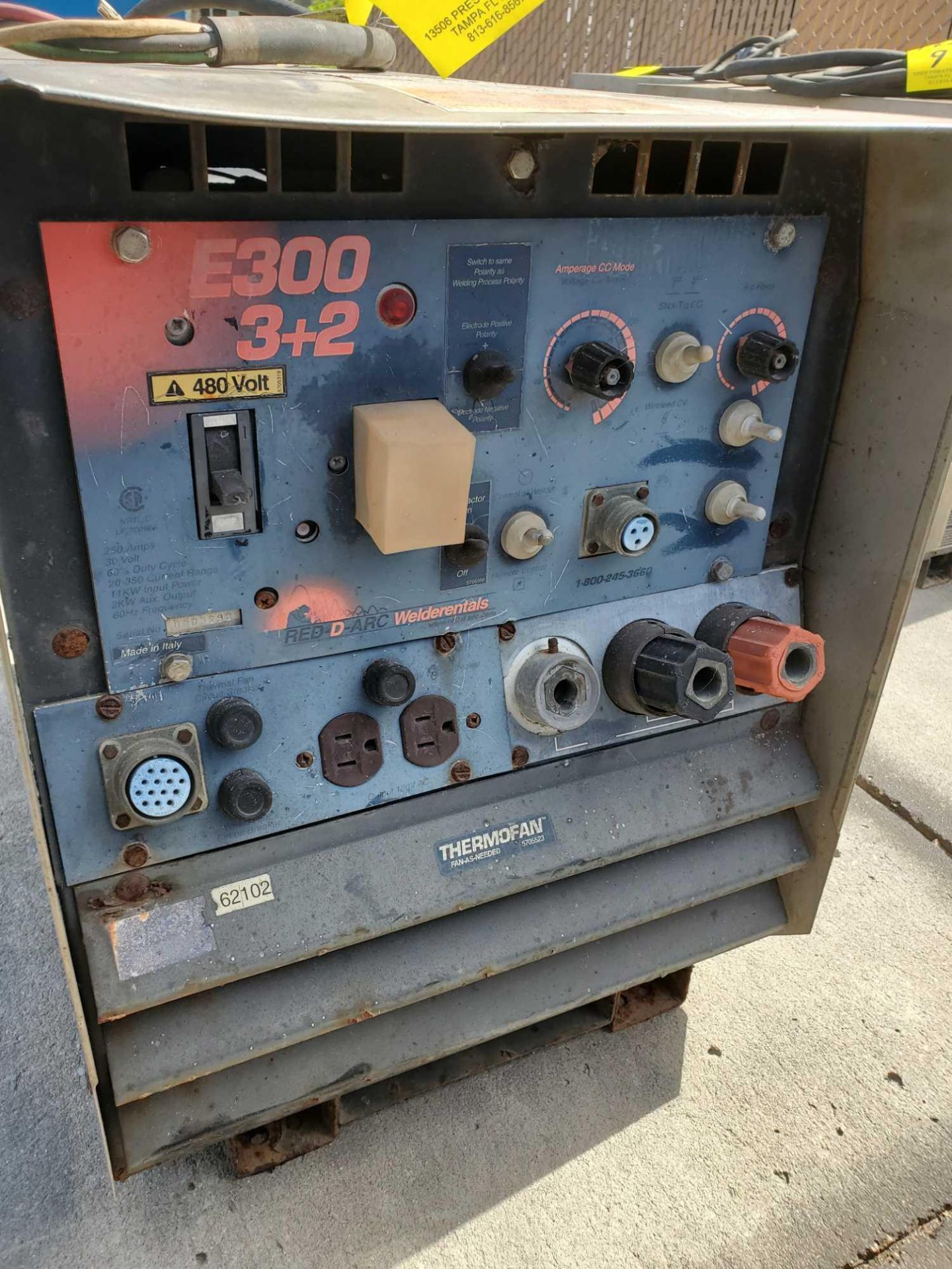 RED-D-ARC E300 CONTRACTOR 3 + 2 WELDER 3PH 480/600V - Image 2 of 4