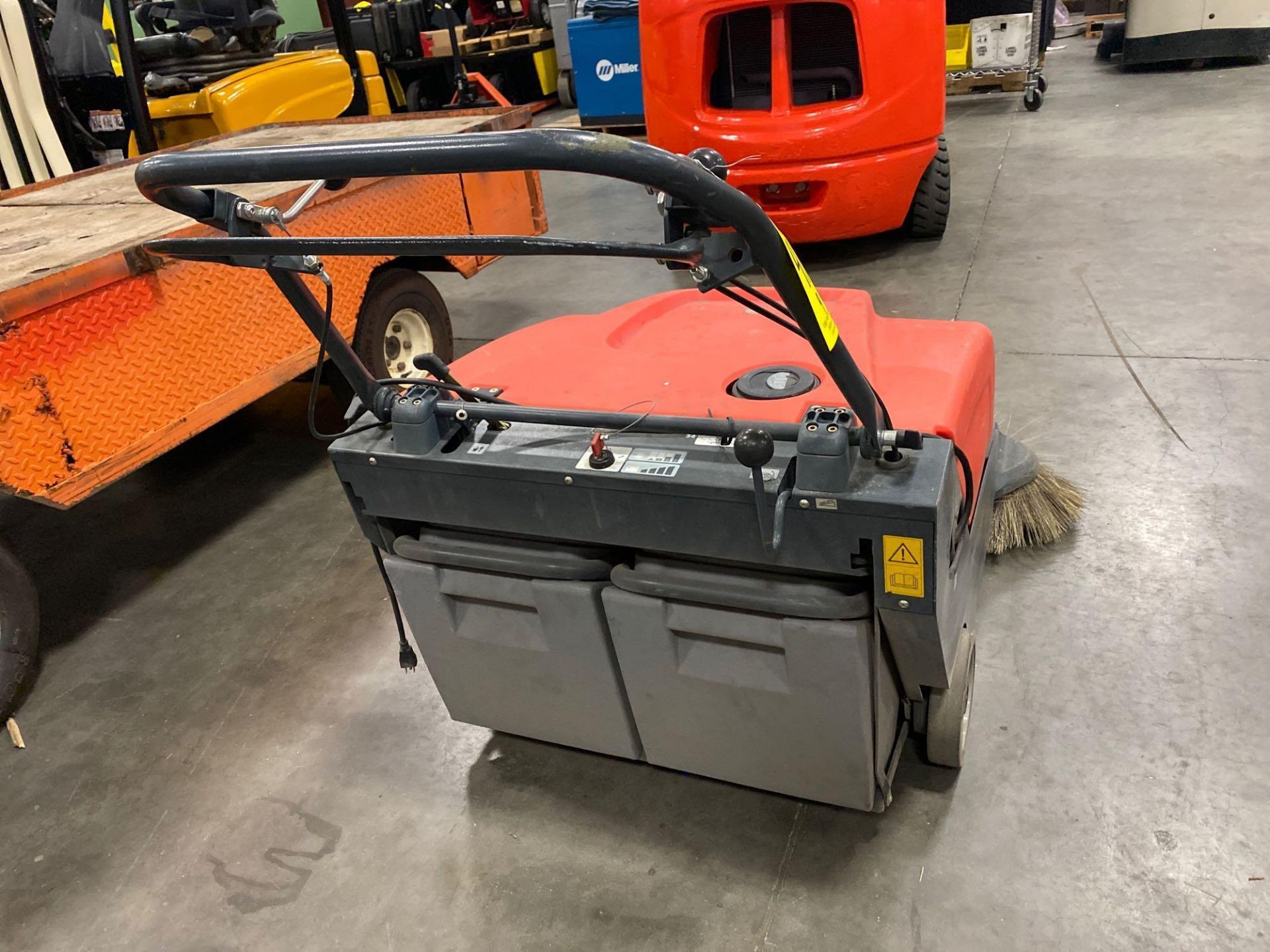 POWERBOSS COLLECTOR 34 WALK BEHIND ELECTRIC FLOOR SWEEPER, RUNS AND OPERATES - Image 12 of 14