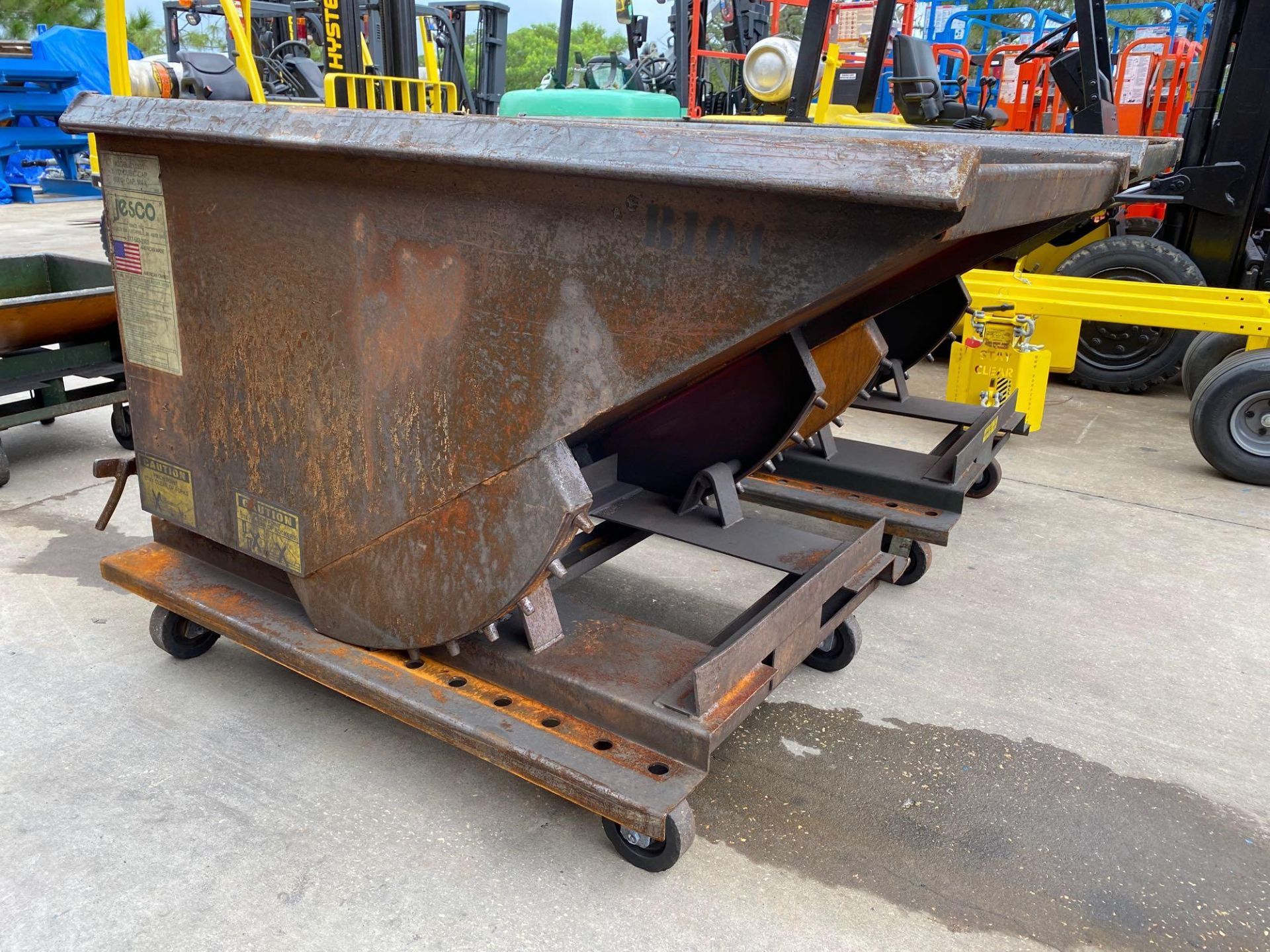 HEAVY DUTY DUMP HOPPER