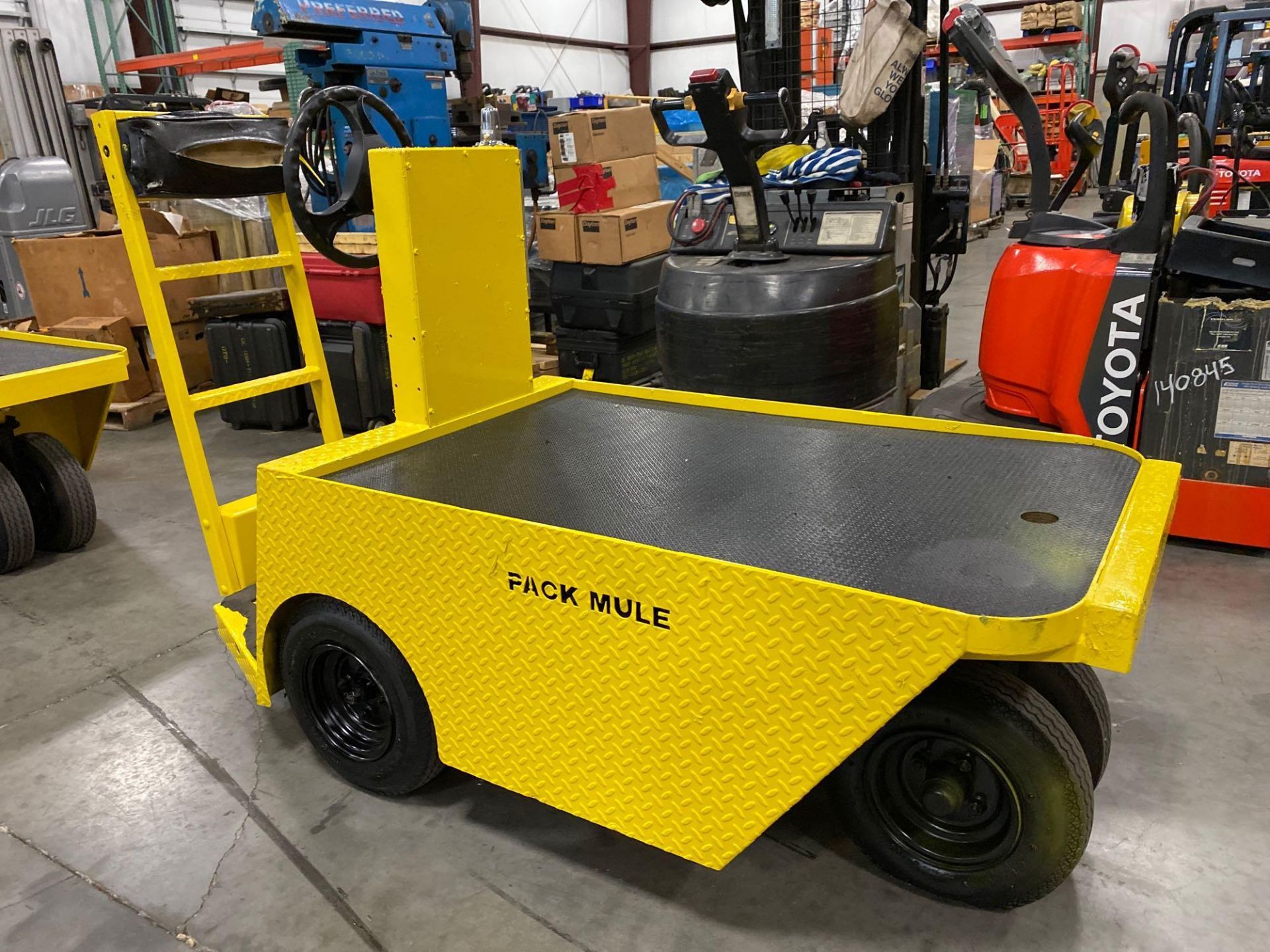 PACK MULE ELECTRIC CART, RUNS & OPERATES - Image 3 of 5