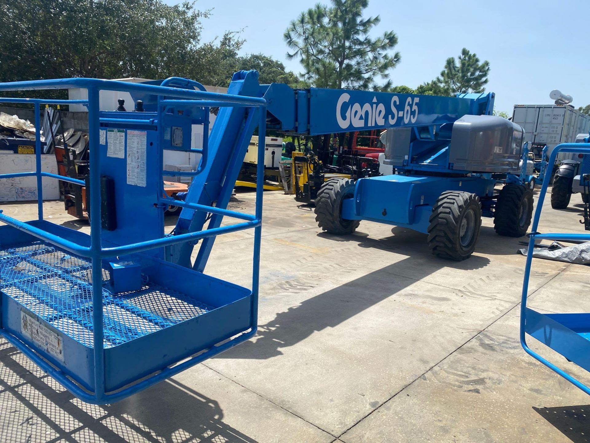 GENIE S-65 DIESEL MAN LIFT, 65’ PLATFORM HEIGHT, 65’ REACH, RUNS AND OPERATES