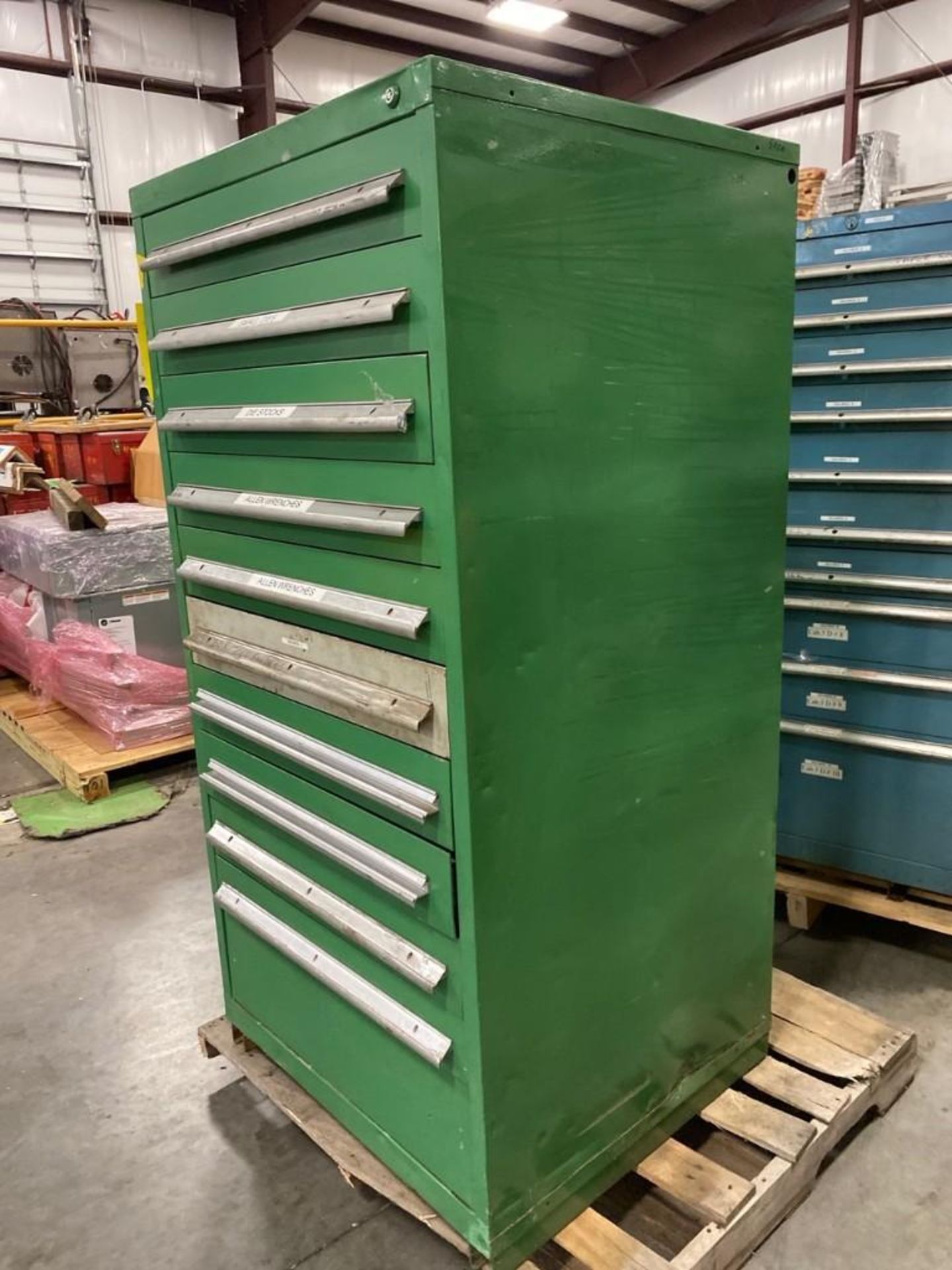10-DRAWER INDUSTRIAL PARTS/STORAGE CABINET - Image 2 of 4