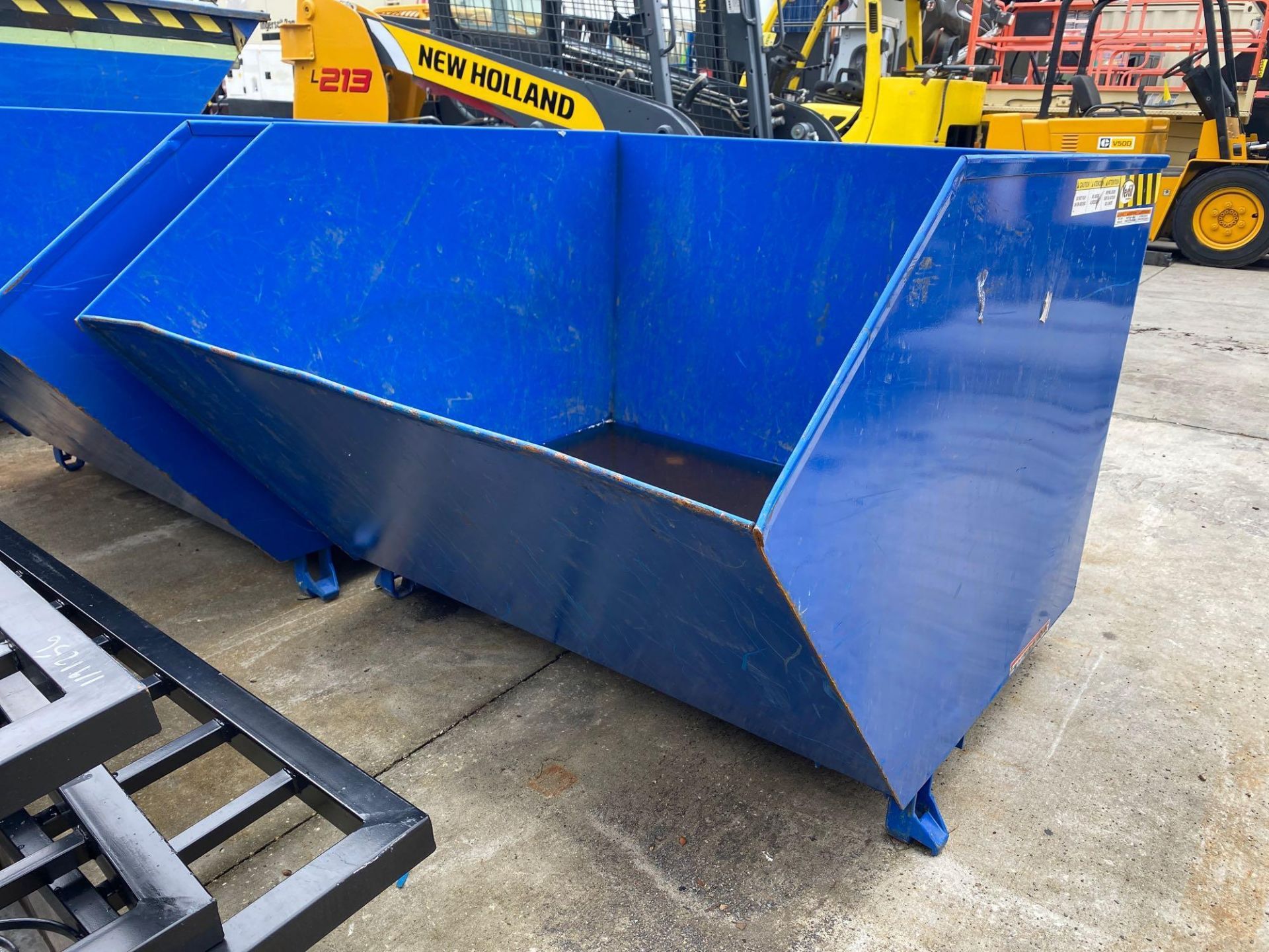 VESTIL H-150-LC DUMP HOPPER - Image 2 of 2