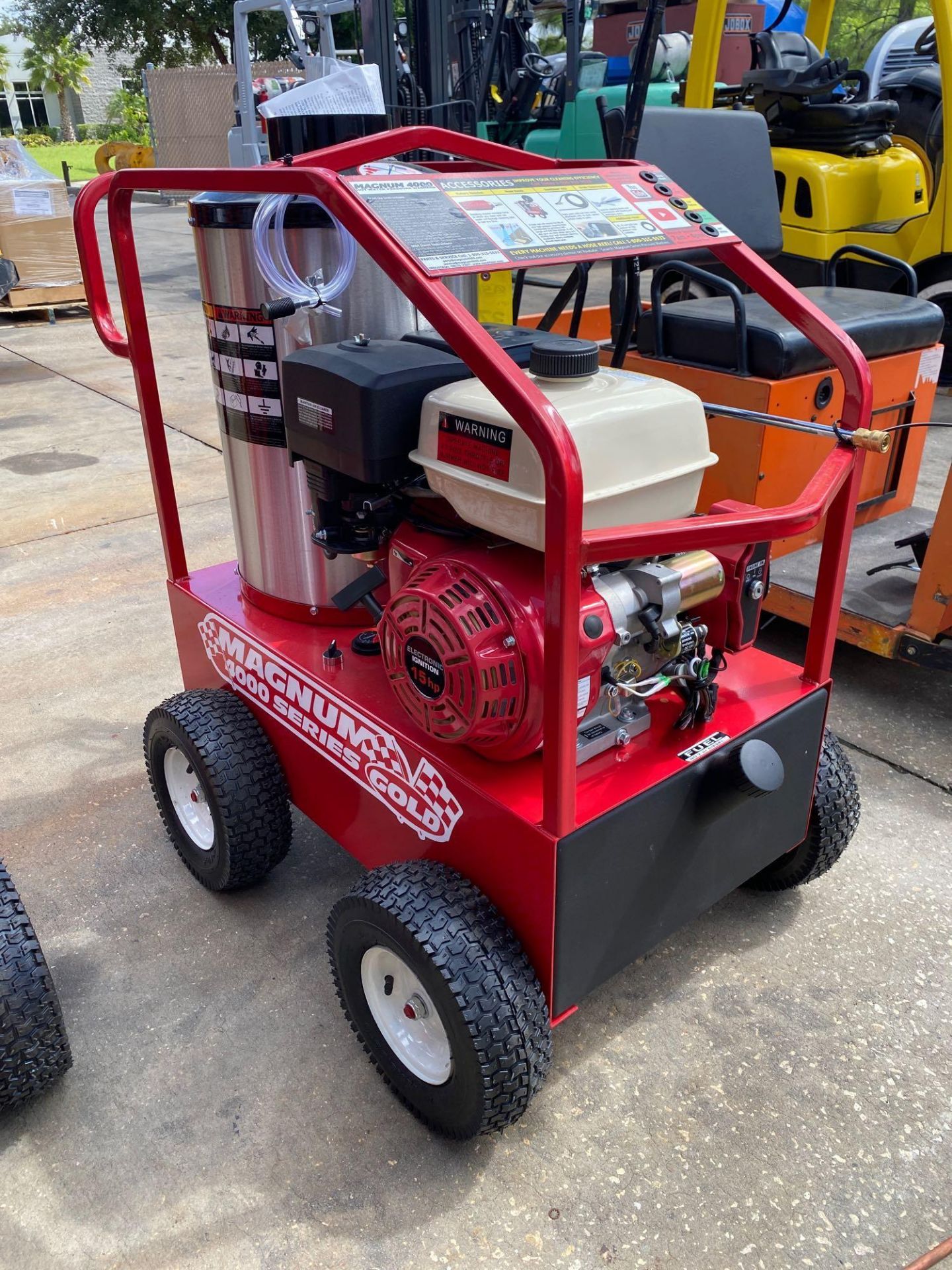 2020 UNUSED MAGNUM 4000 HEATED PRESSURE WASHER, ELECTRIC START, 4,000 PSI - Image 4 of 12