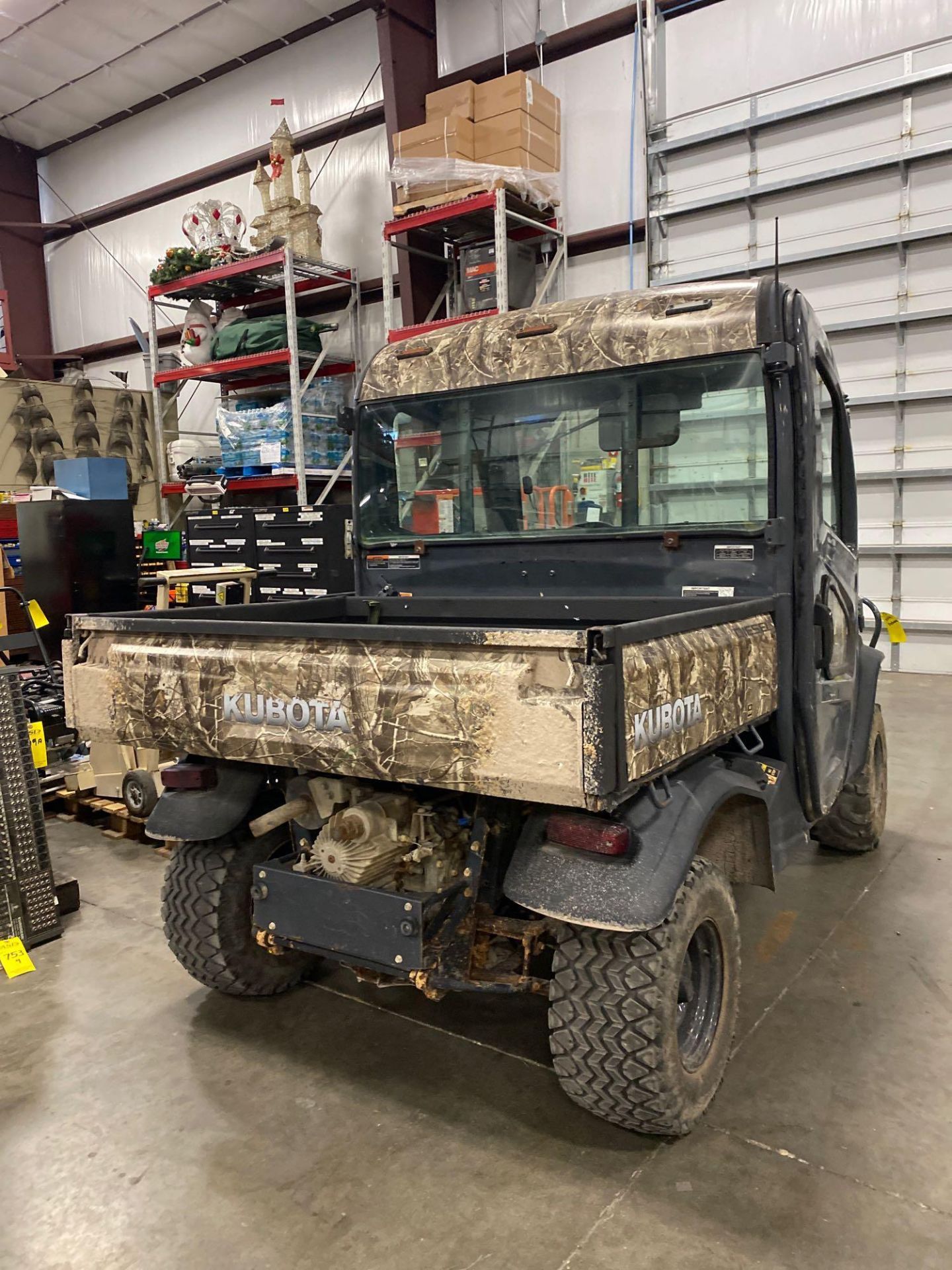 2014 KUBOTA X1100C RTV, ENCLOSED CAB, DIESEL, DUMP BED, 1,885.9 HOURS SHOWING, HEAT & A/C, RUNS AND - Image 3 of 10