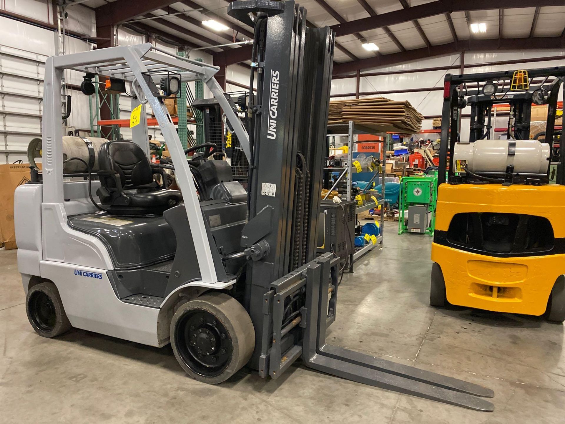 2014 UNICARRIERS LP FORKLIFT MODEL MCUG1F2F30LV, APPROX. 6,000 LB CAPACITY