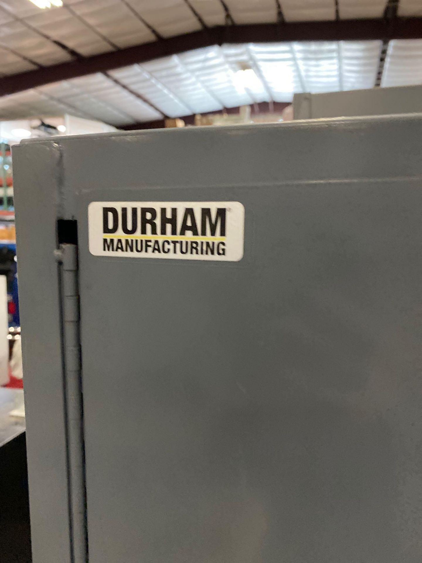 DURHAM INDUSTRIAL STORAGE CABINET - Image 5 of 10