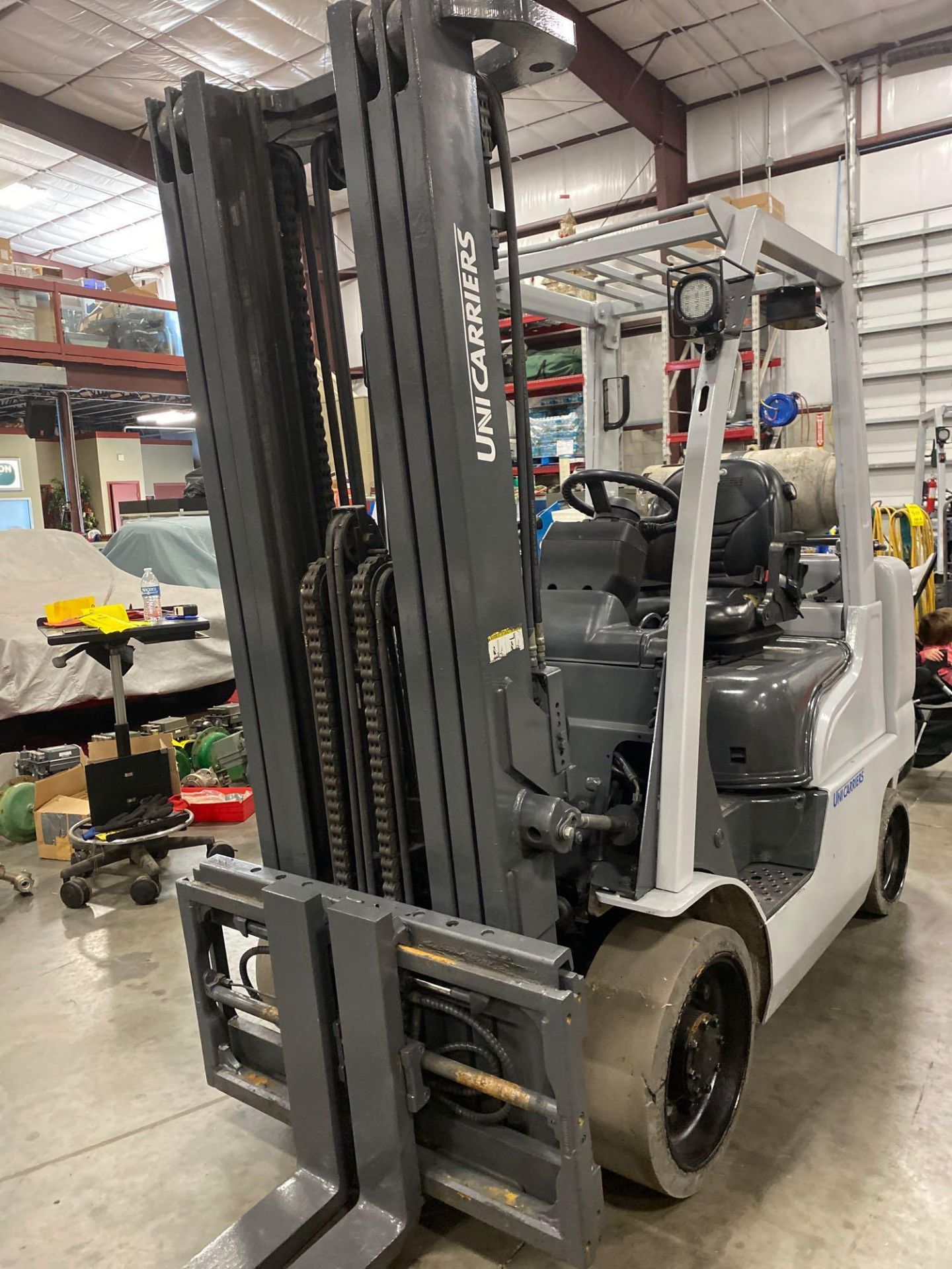 2014 UNICARRIERS LP FORKLIFT MODEL MCUG1F2F30LV, APPROX. 6,000 LB CAPACITY - Image 5 of 10