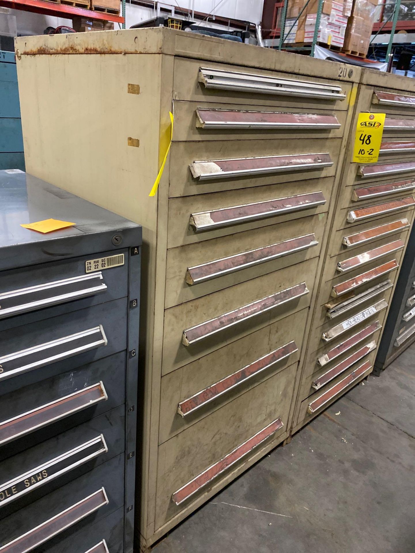 8 DRAWER INDUSTRIAL PARTS CABINET/TOOL BOX