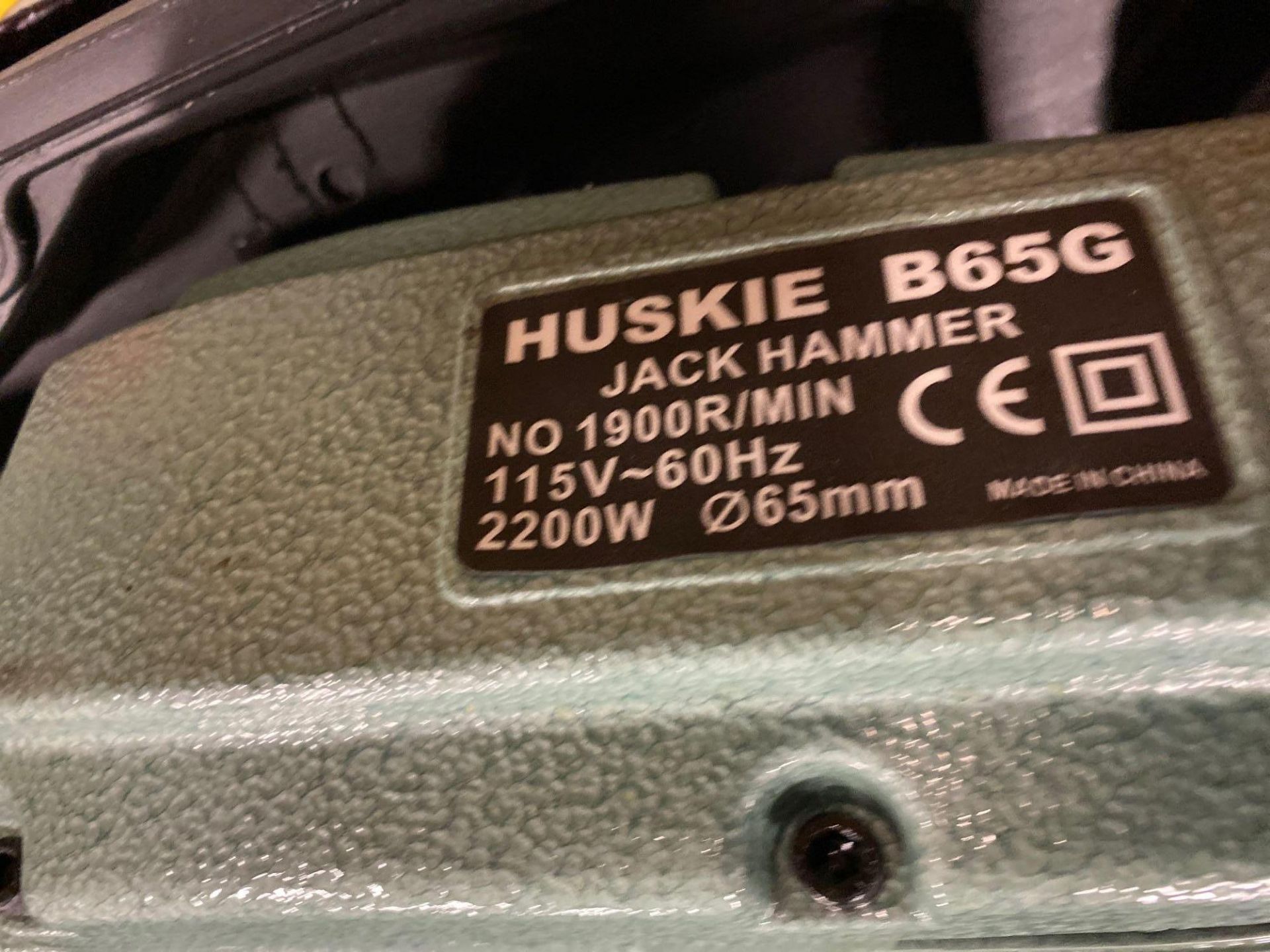 UNUSED HUSKIE B65G JACK HAMMER WITH CASE - Image 4 of 4
