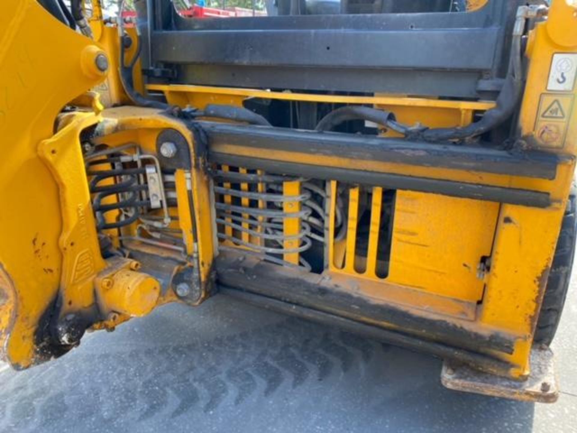 2014 JCB 1CX DIESEL SKID STEER/LOADER WITH 4-IN-1 BUCKET AND JCB BACKHOE, AUX. HYDRAULICS - Image 7 of 10