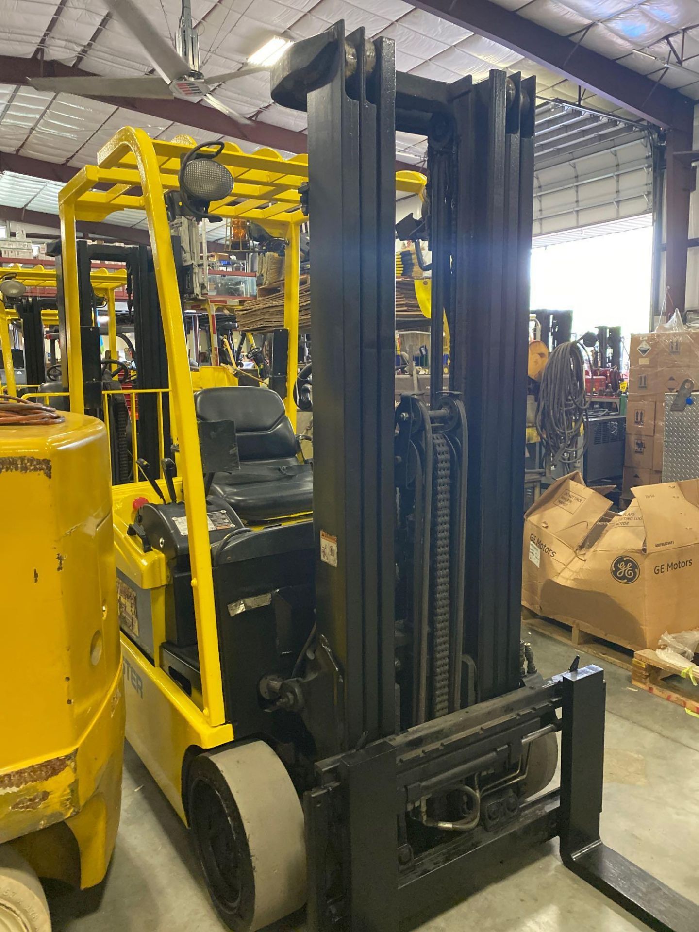 HYSTER ELECTRIC FORKLIFT MODE J35ZT, 3,500 LB CAPACITY, 36V, 187" HEIGHT CAPACITY, TILT, SIDE SHIFT, - Image 2 of 8