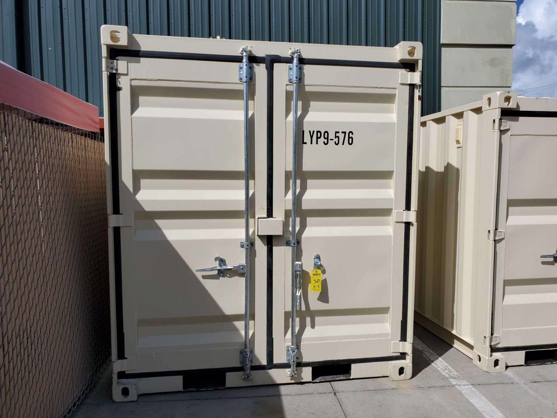 UNUSED 2020 9' OFFICE CONTAINER WITH SIDE DOOR, WINDOW & FORK POCKETS (NO CONTENTS) - Image 3 of 9