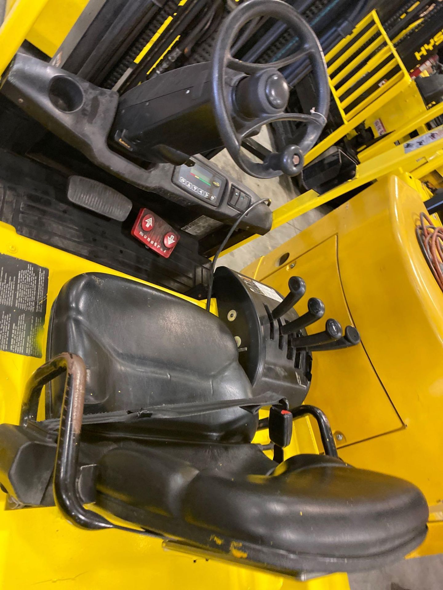 HYSTER ELECTRIC FORKLIFT MODE J35ZT, 3,500 LB CAPACITY, 36V, 187" HEIGHT CAPACITY, TILT, SIDE SHIFT, - Image 6 of 8