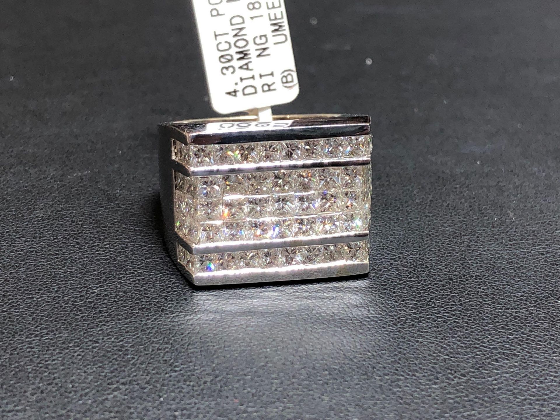 HIGH POWERED MANS DIAMOND RING. 4.30CT HIGH QUALITY DIAMONDS SET IN 18K WHITE GOLD