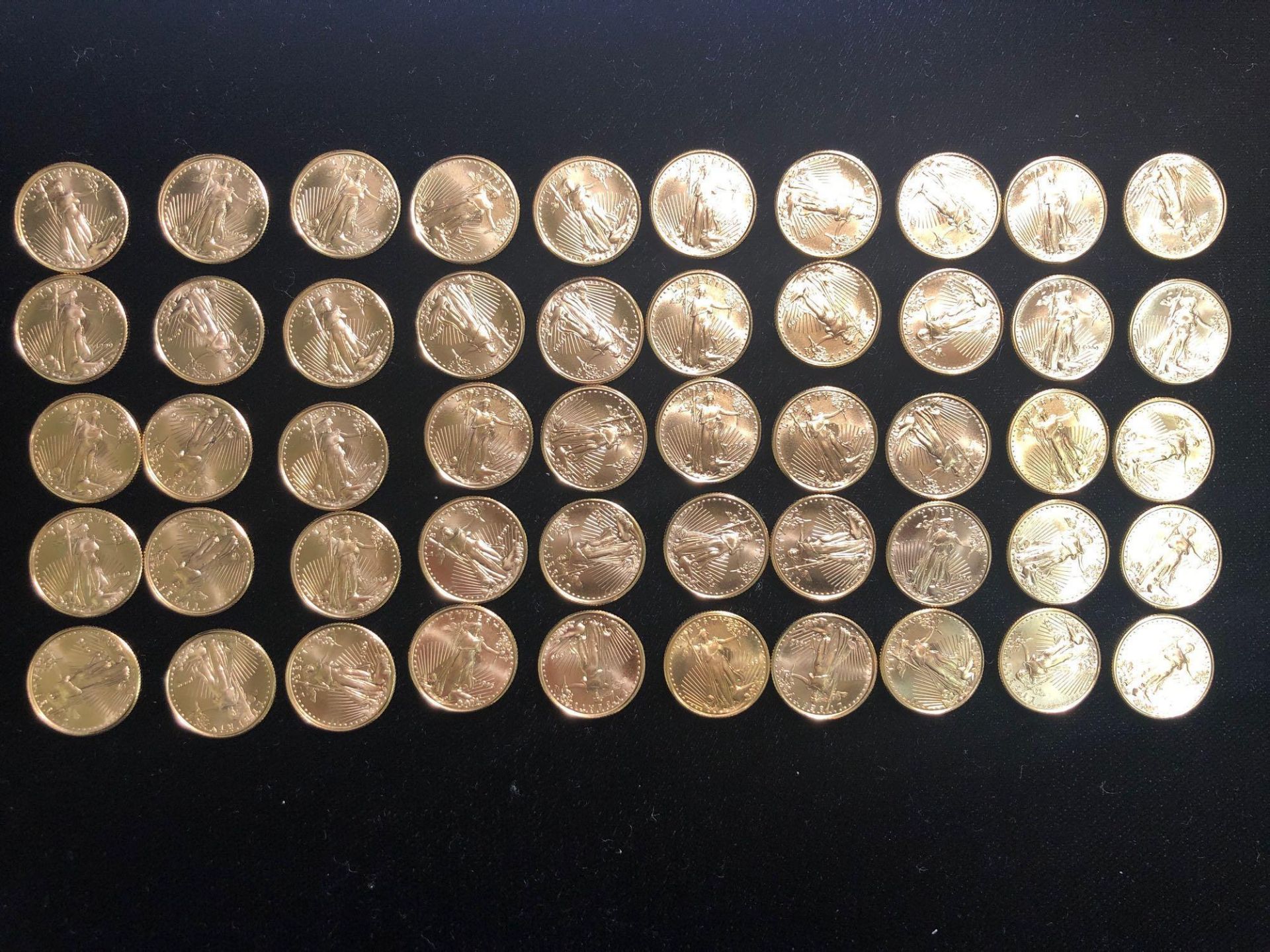 TUBE OF 50 GOLD AMERICAN EAGLE 1/10 OZT COINS DATED 1999 - Image 3 of 8