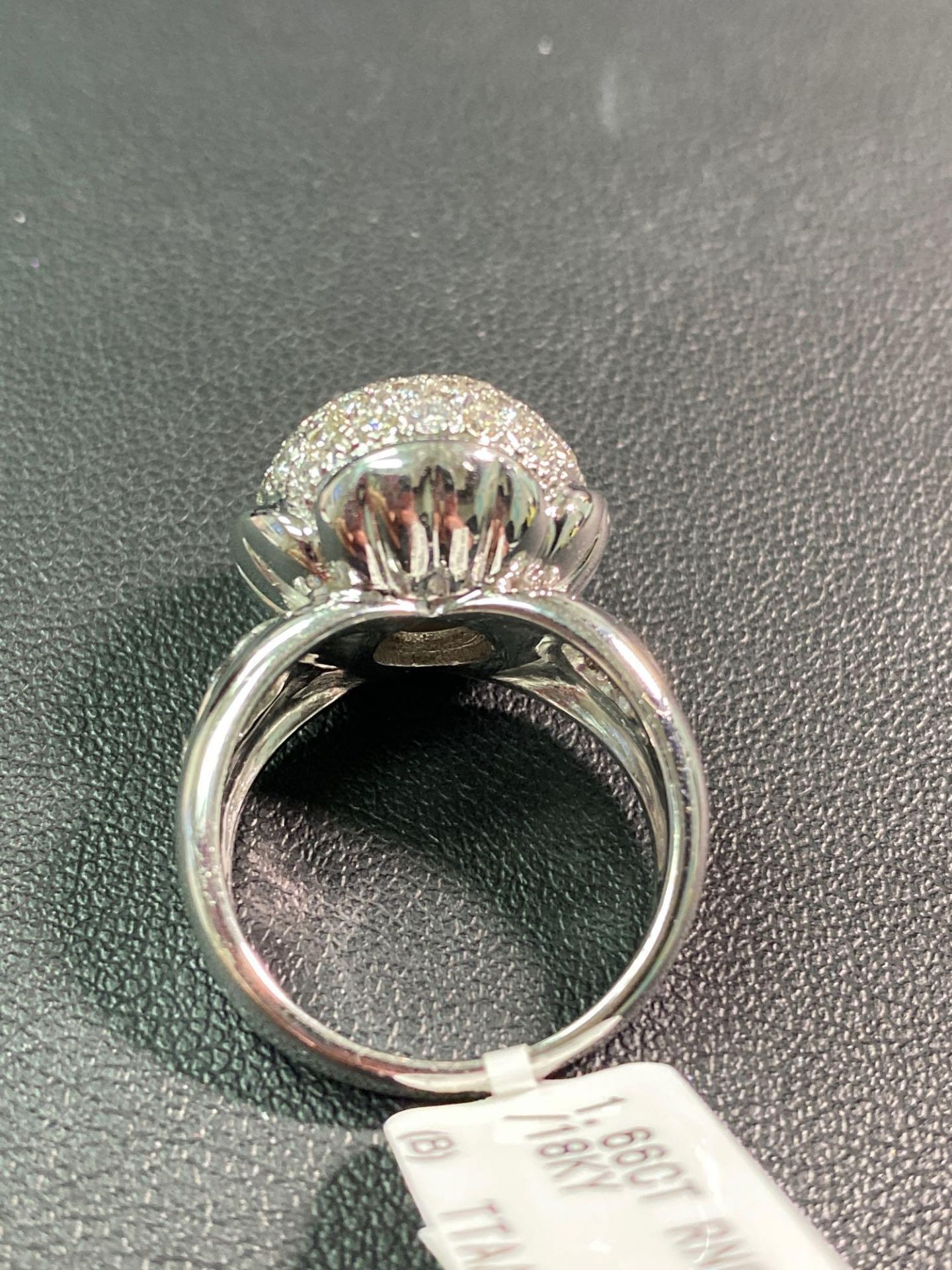 1.66 CT ROUND DIAMOND RING 18K - Image 3 of 5