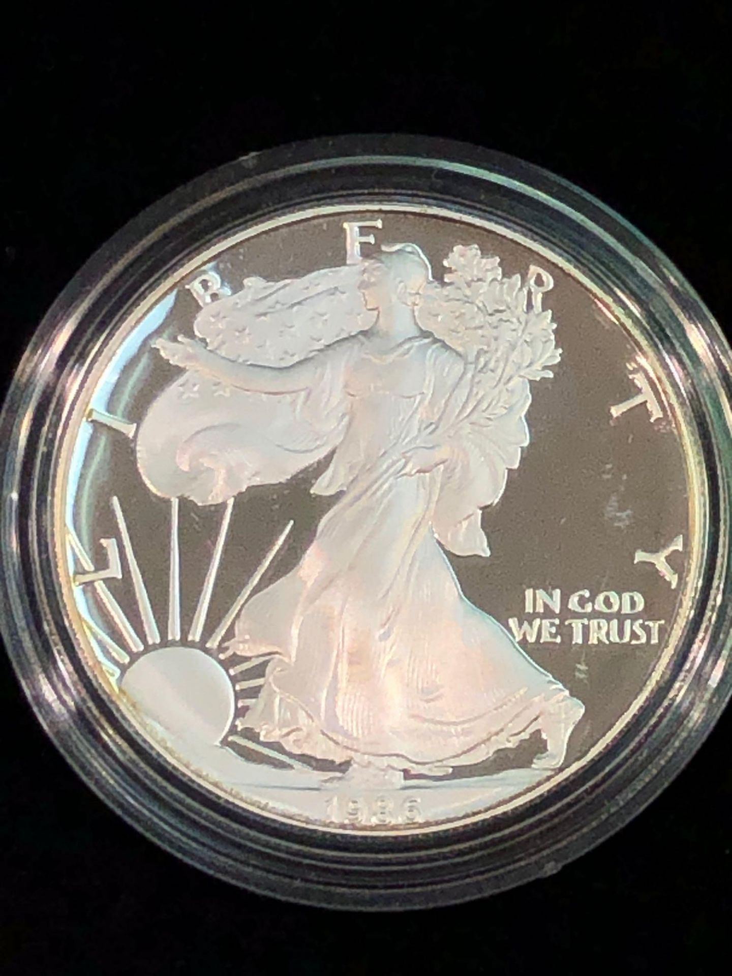 1986 SILVER AMERICAN EAGLE COIN 1 OZT