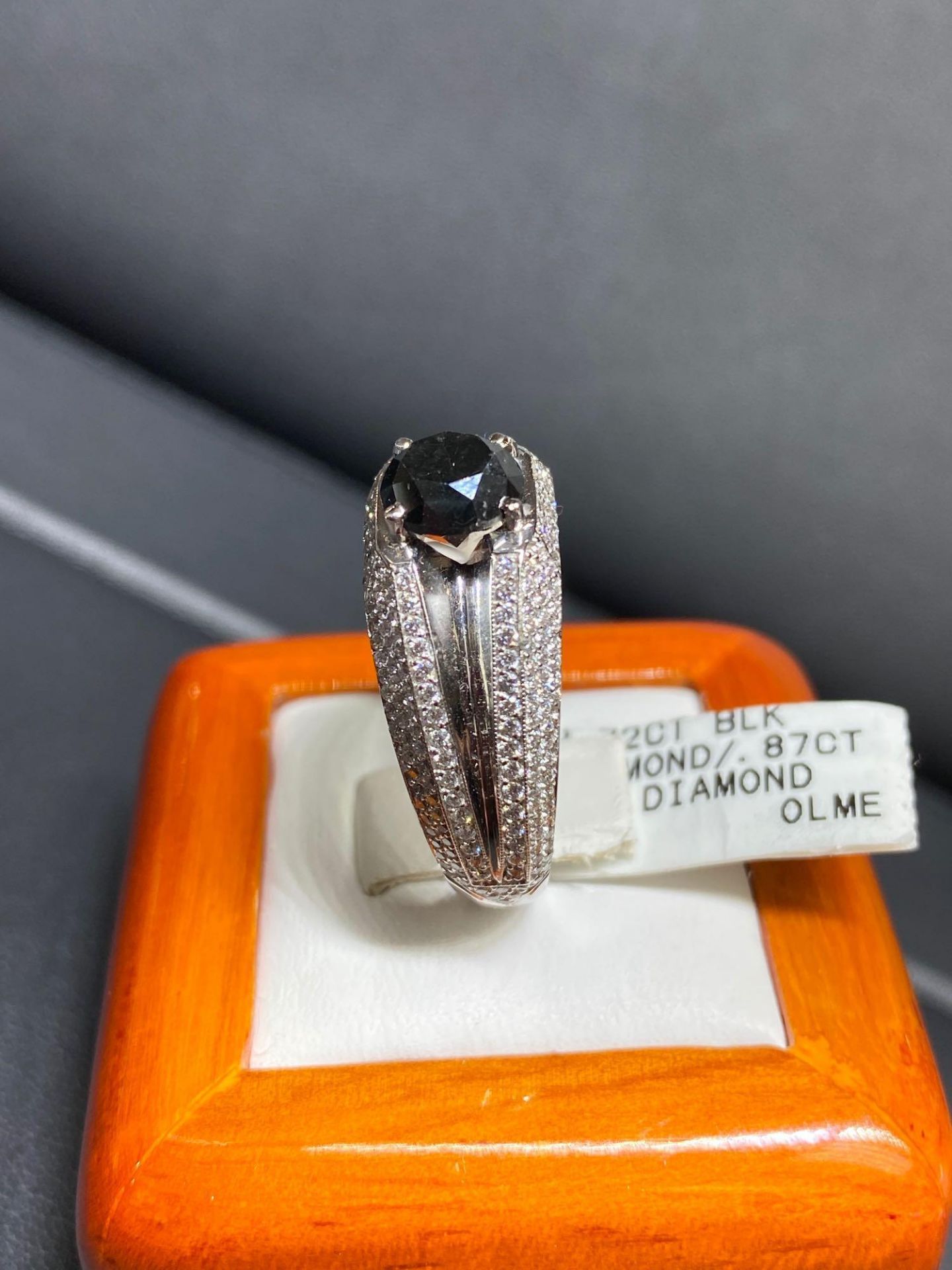 MENS 2.27CT BLACK DIAMOND .87CT DIAMOND RING 18K - Image 2 of 5