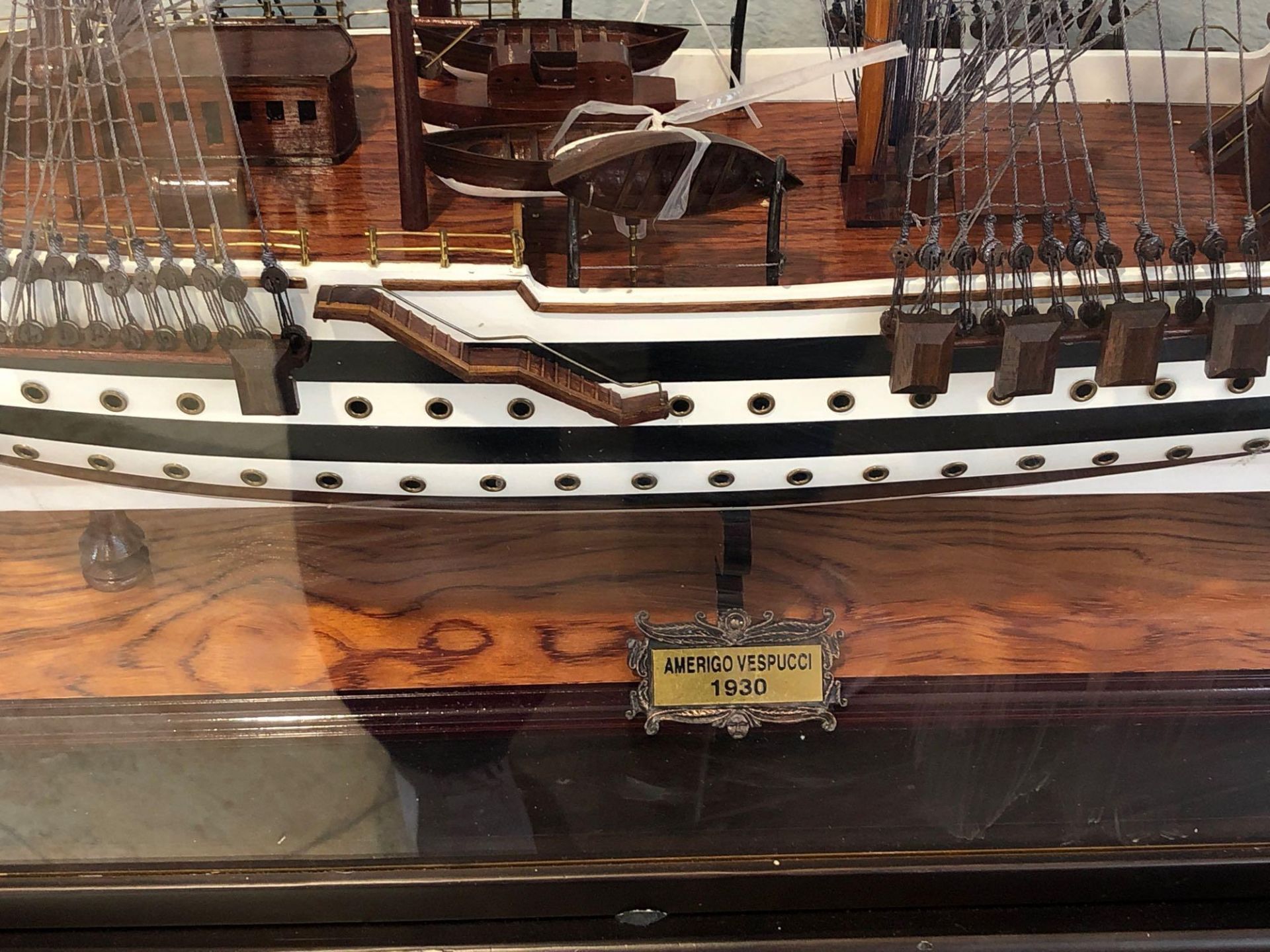 AMERIGO VESPUCCI WODDEN MODEL SHIP IN PLEXIGLASS ENCLOSED CASE. APPROX 40" WIDE X 13" DEEP X 69" TAL - Image 3 of 5