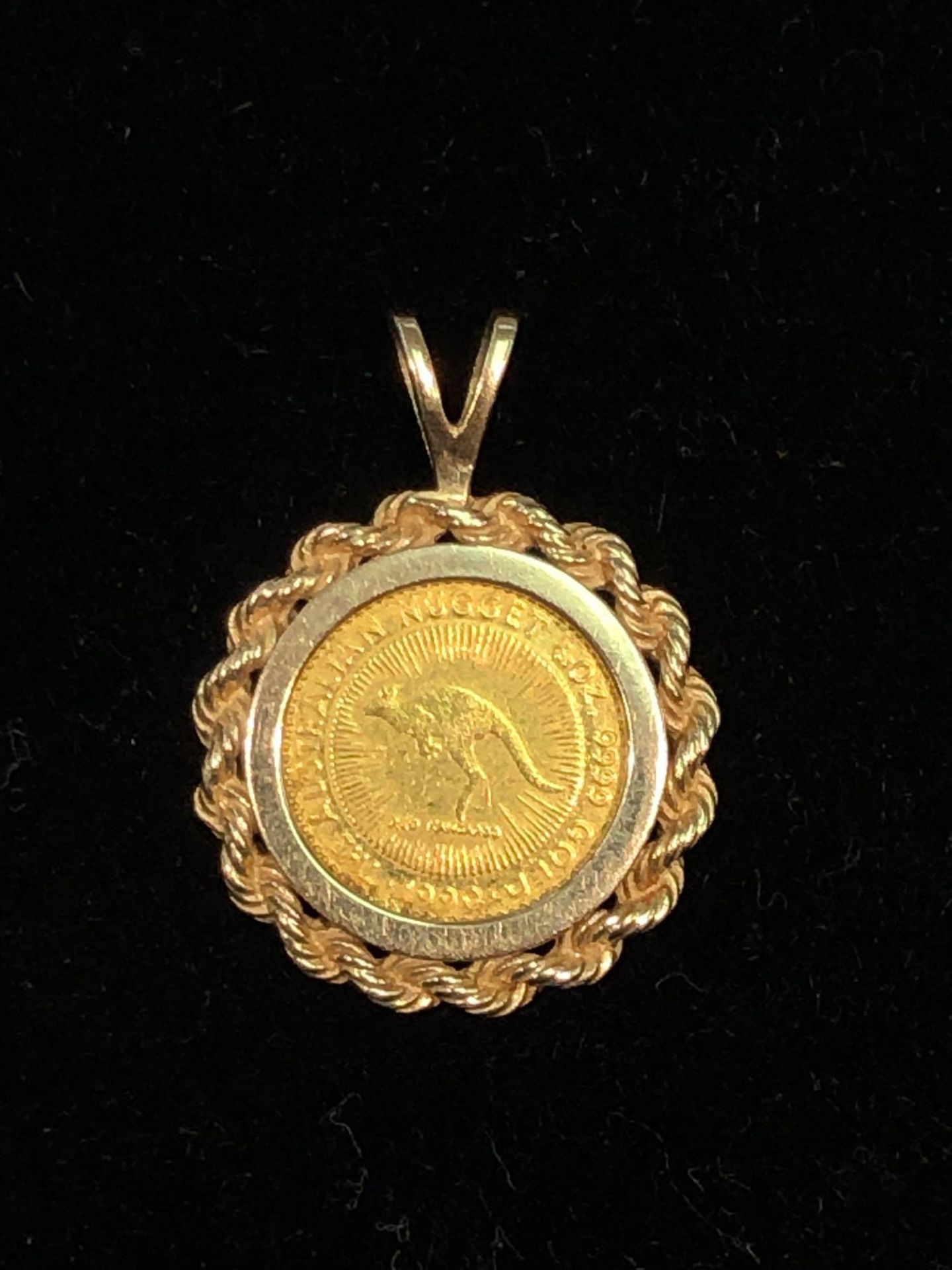 1/20oz 9999 FINE GOLD AUSTRALIAN GOLD COIN IN 14K GOLD BEZEL PENDANT