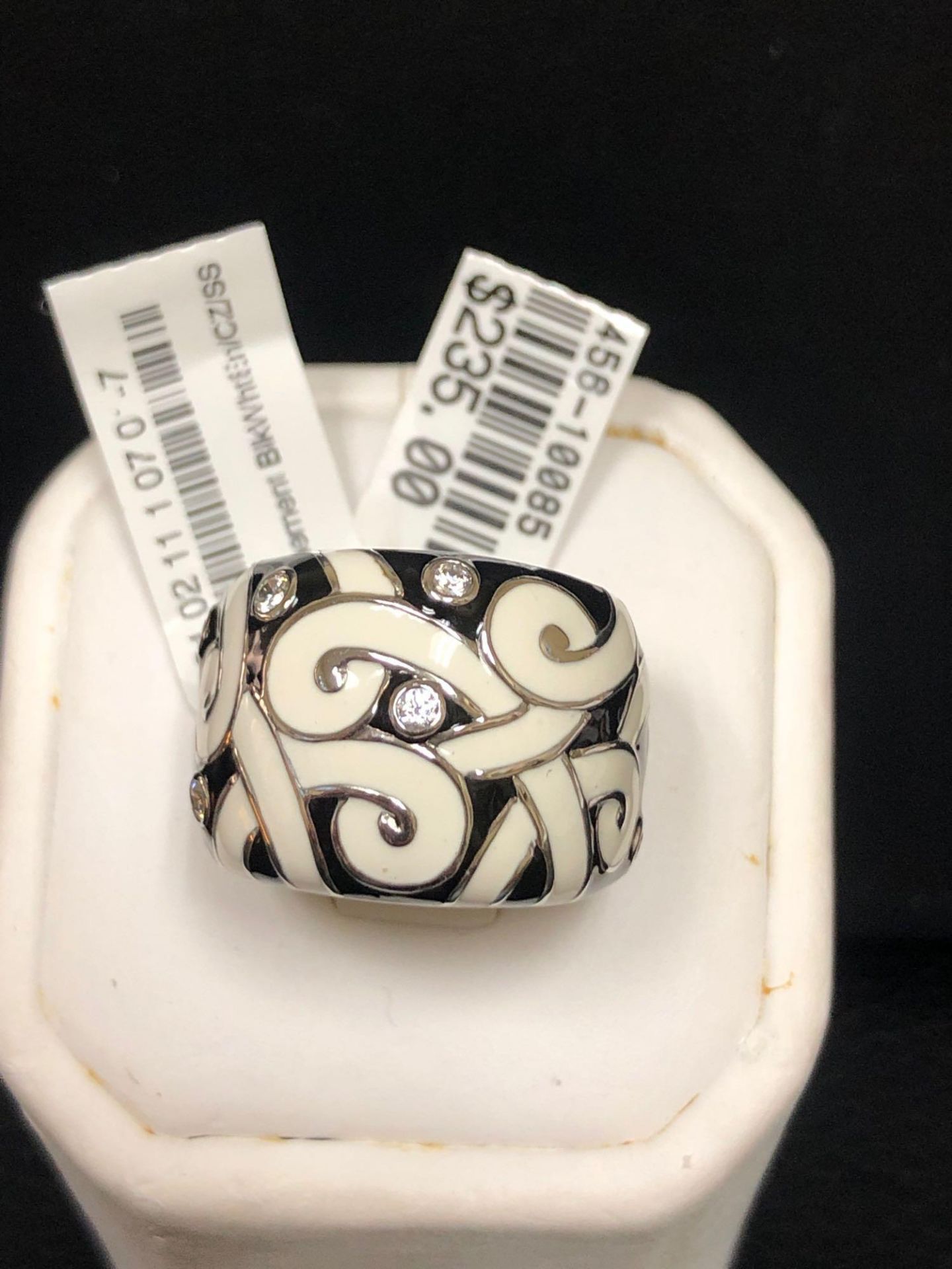 BELLE ETOILE BLACK AND WHITE/ CZ ENAMEL RING STERLING SILVER SIZE 7