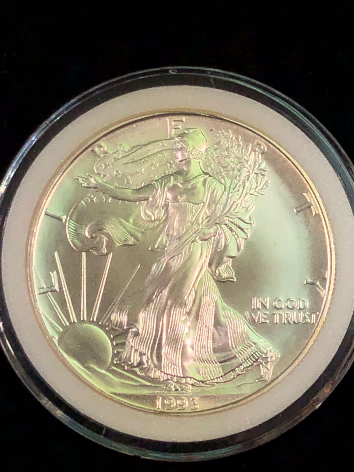 1993 SILVER AMERICAN EAGLE COIN 1 OZT - Image 2 of 4