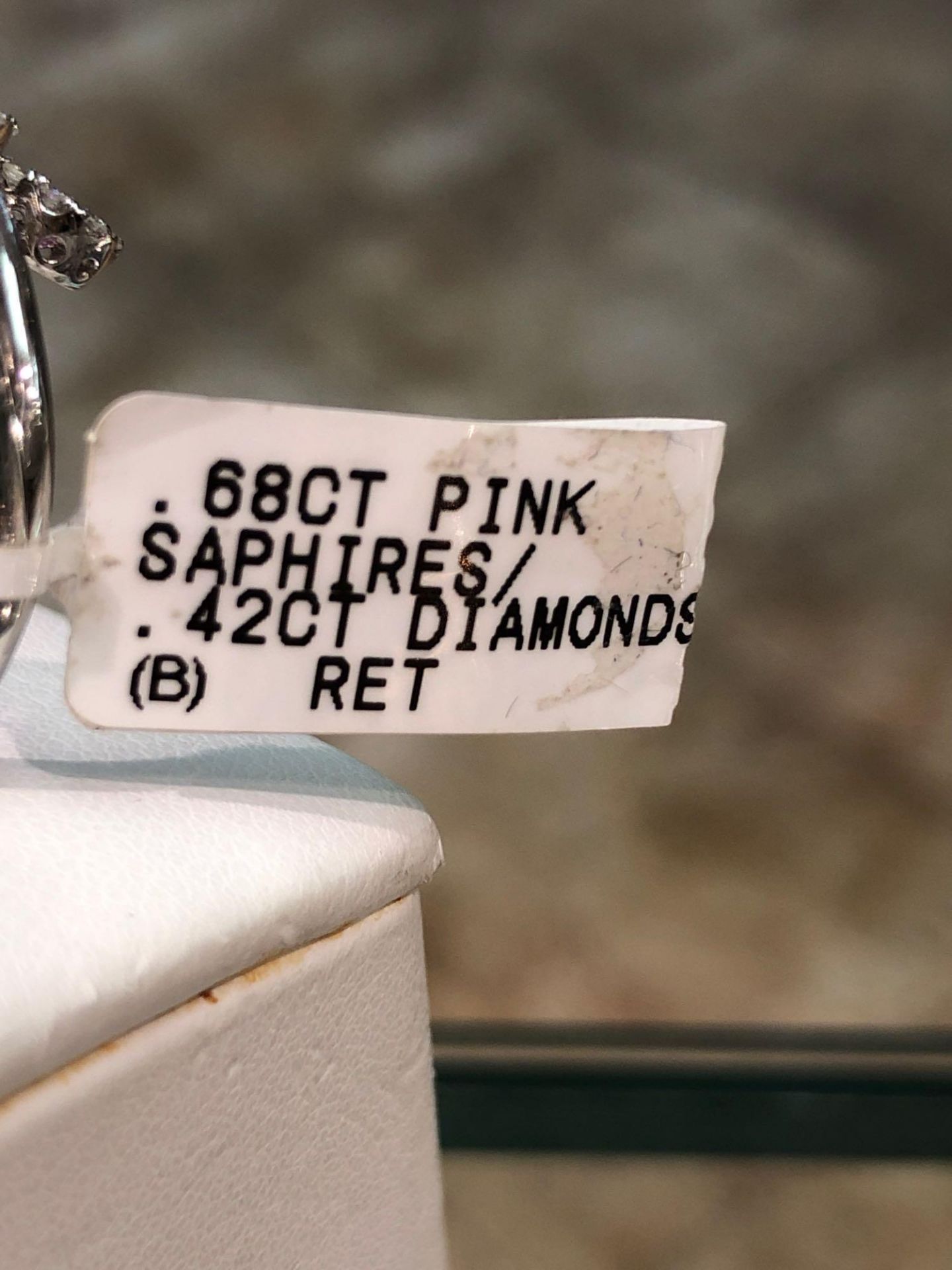.68CT PINK SAPPHIRE AND .42CT DIAMOND RING 14KT WHITE GOLD - Bild 3 aus 4