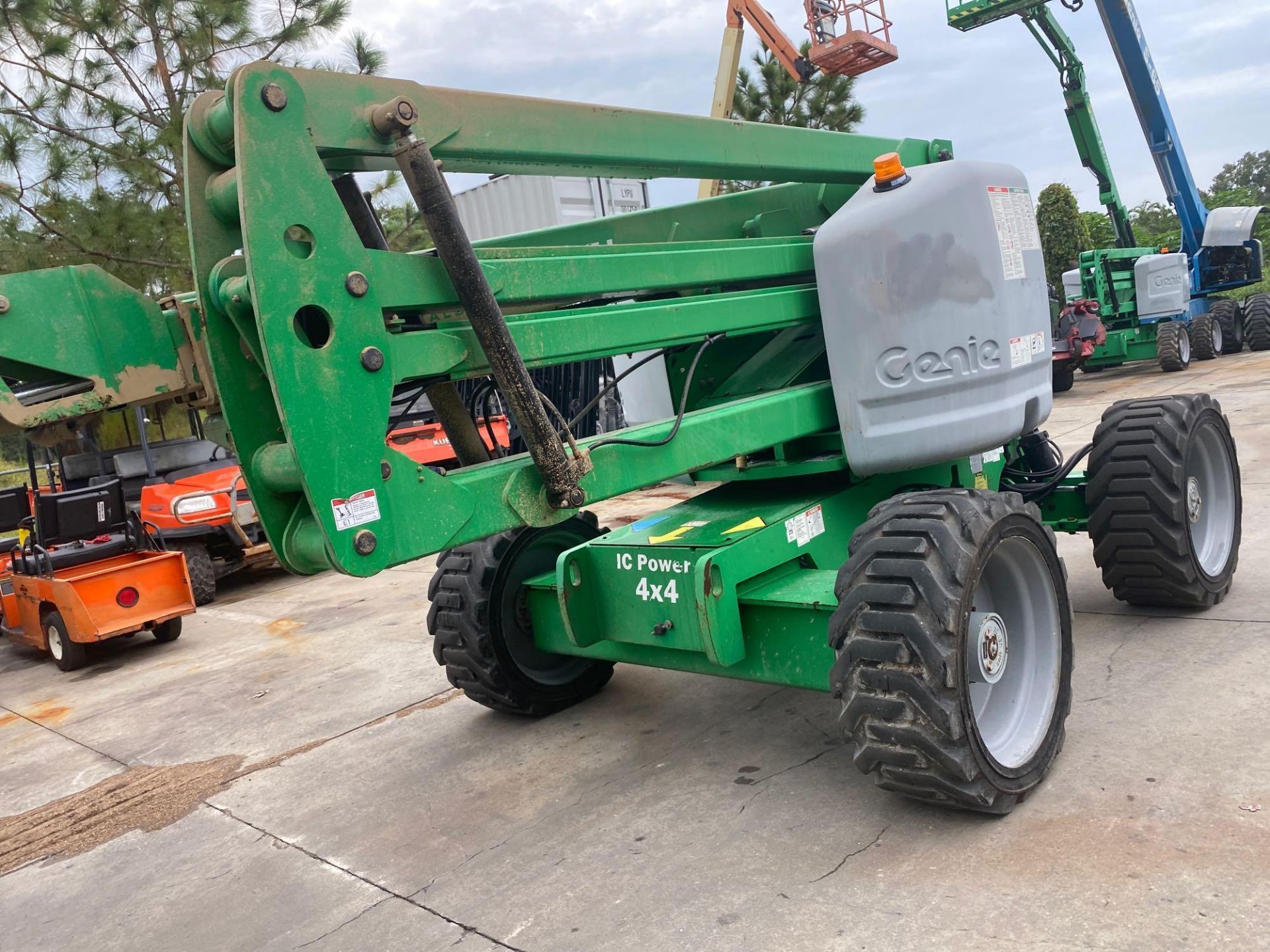 2012 GENIE Z45/25J ARTICULATING BOOM LIFT, 4x4, DUAL FUEL, 45' PLATFORM HEIGHT, 2,547 HOURS SHOWING - Image 13 of 30