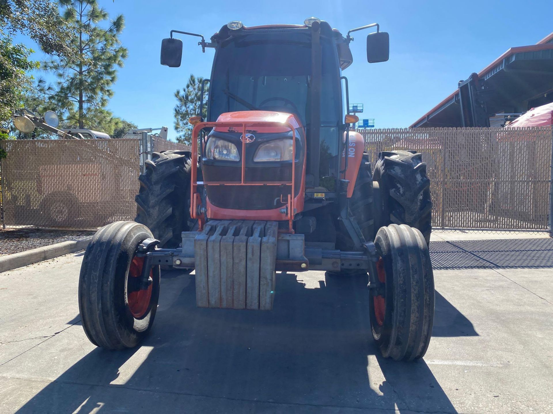 2012 KUBOTA M9960 DIESEL TRACTOR, DUAL REAR WHEELS, ENCLOSED CAB, HEAT, A/C BLOWS COLD - Image 12 of 44