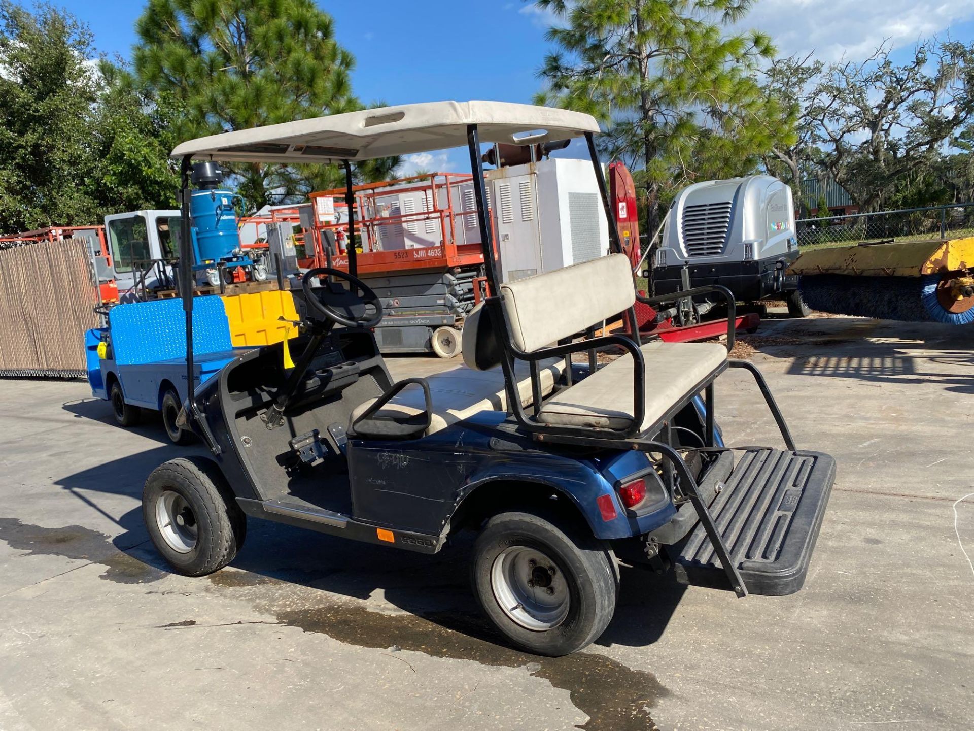 EZ-GO ELECTRIC GOLF CART, REAR SEATING, BATTERY CHARGER INCLUDED, RUNS AND DRIVES - Image 3 of 8