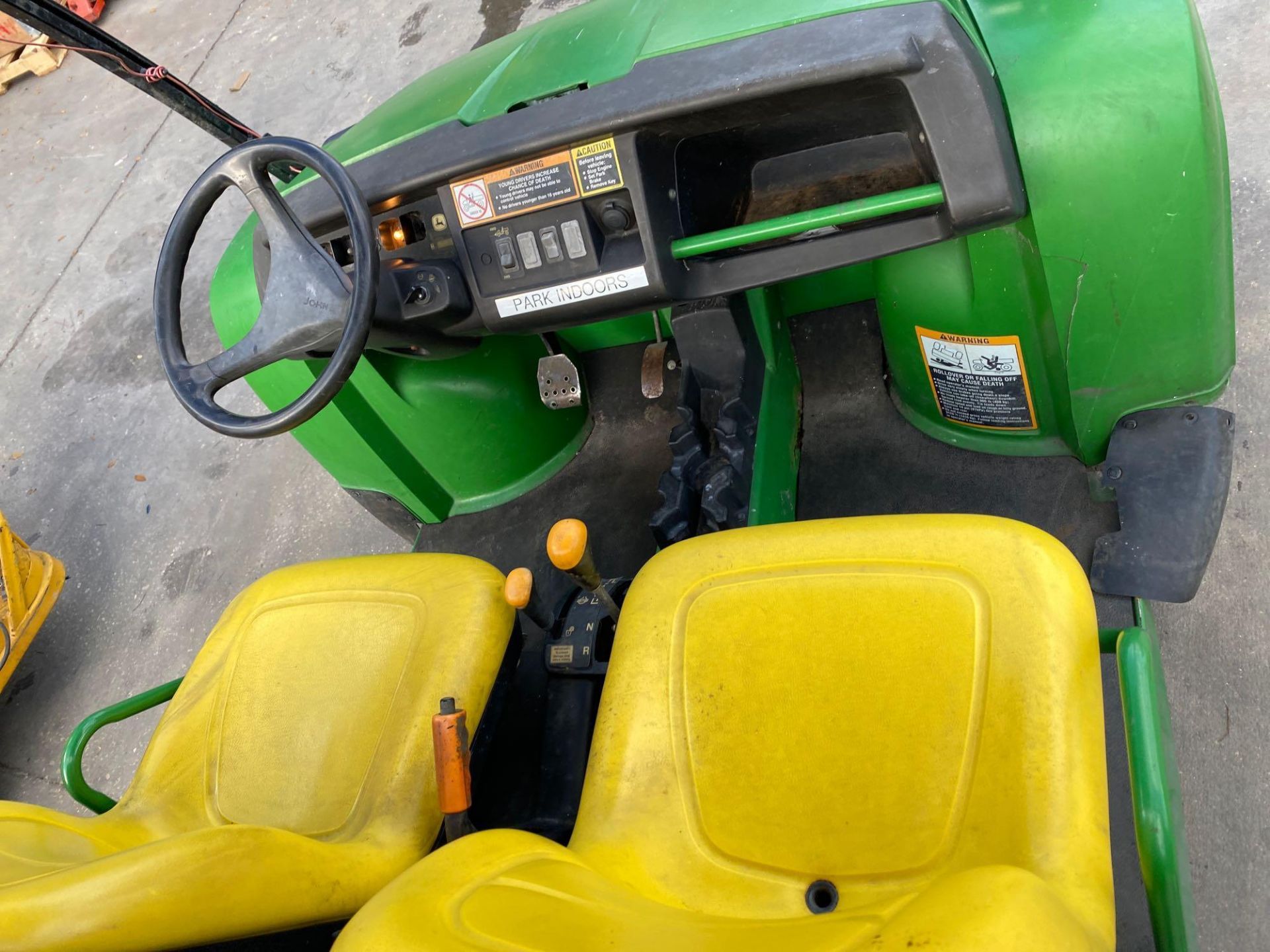JOHN DEERE GATOR XUV UTILITY CART WITH HYDRAULIC DUMP BED, GAS POWERED, 1,713 HOURS SHOWING 4x4 - Image 8 of 9