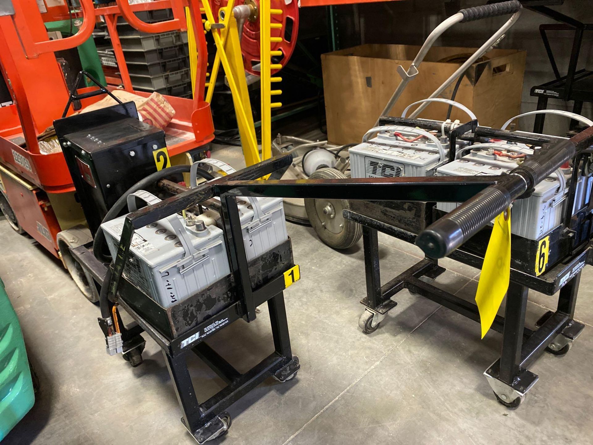 TCI MOBILITY BATTERY CART WITH 2 BATTERIES AND CHARGER