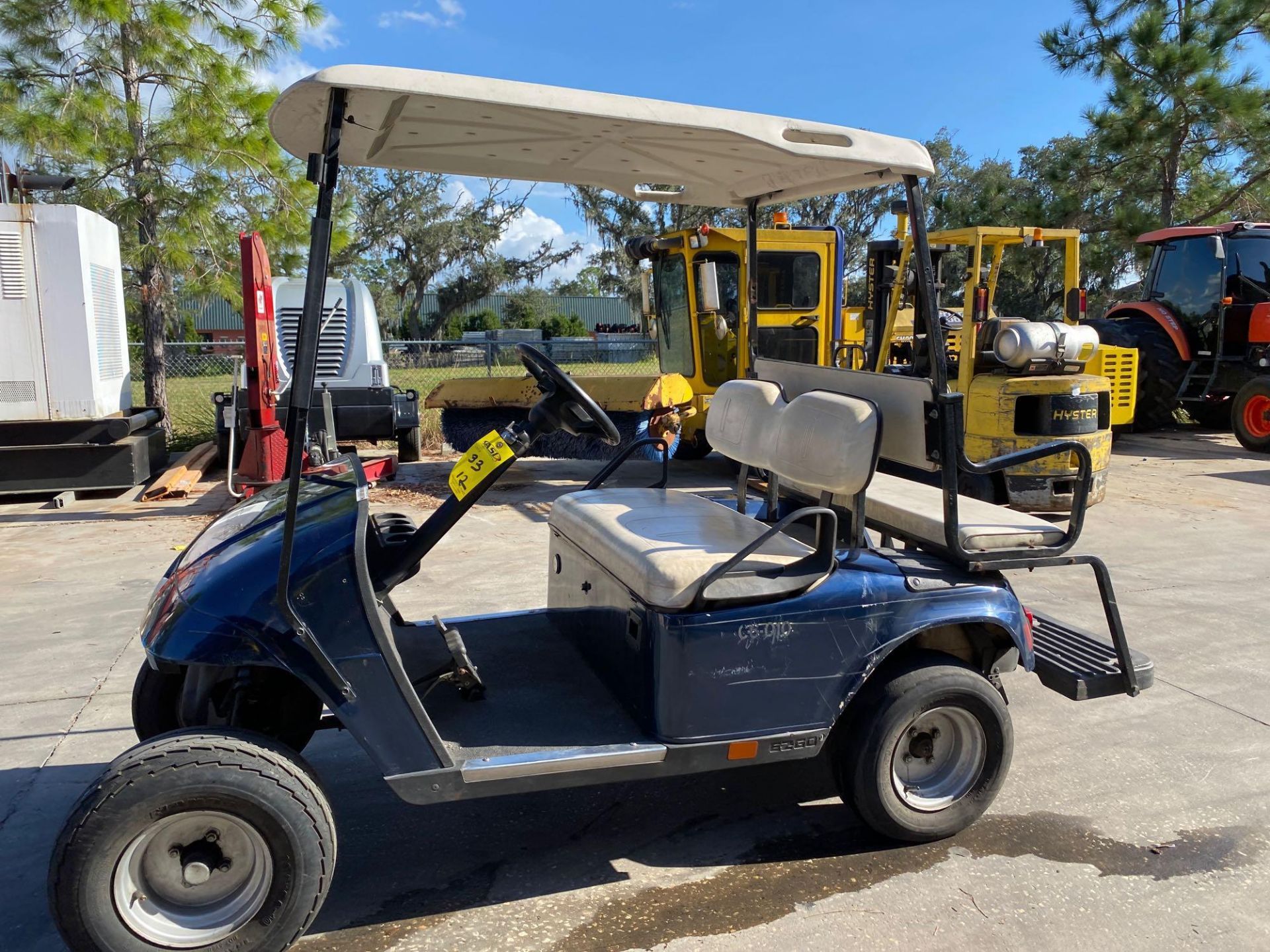 EZ-GO ELECTRIC GOLF CART, REAR SEATING, BATTERY CHARGER INCLUDED, RUNS AND DRIVES - Image 2 of 8