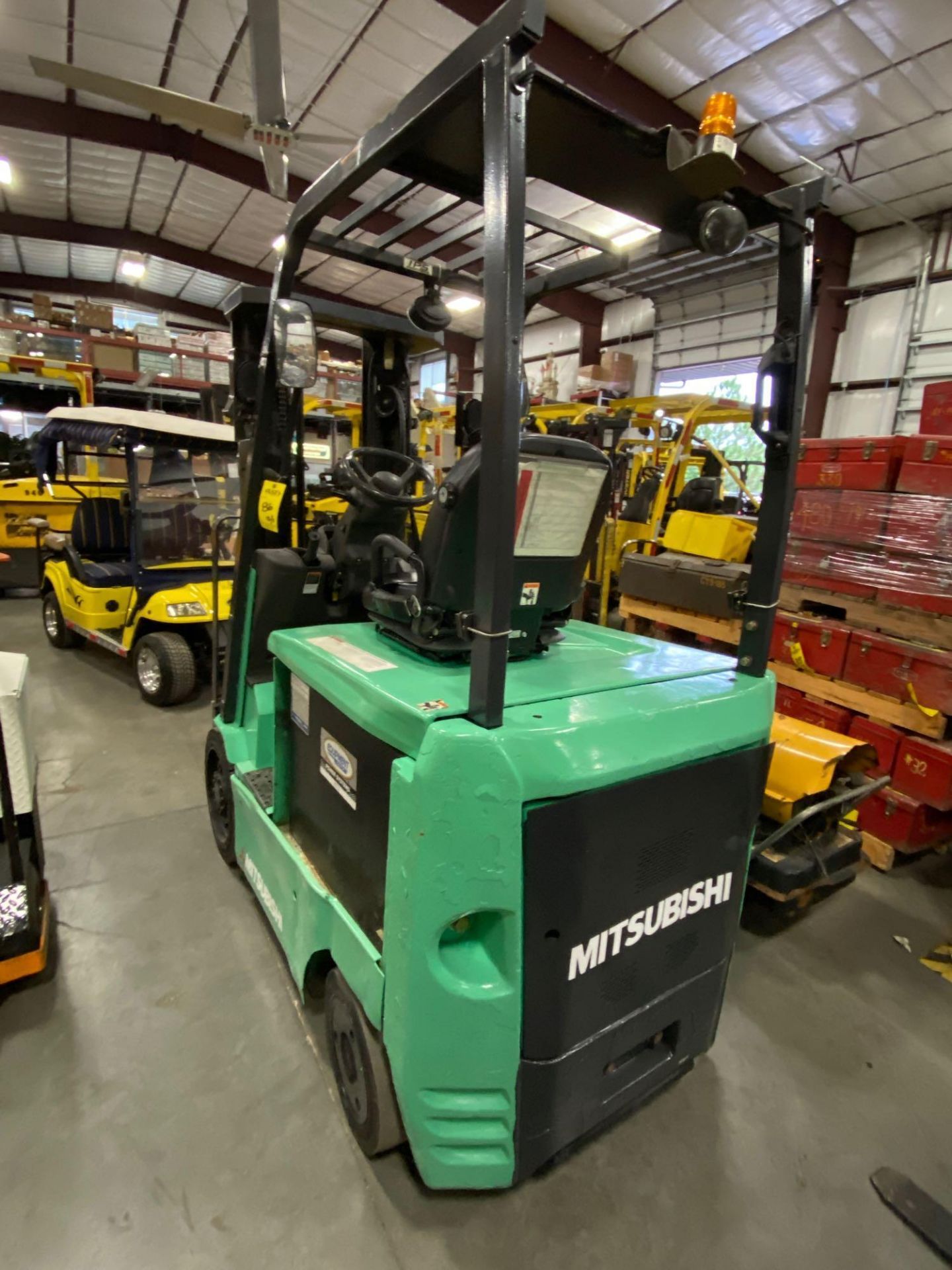 2015 MITSUBISHI FBC25N2 36V FORKLIFT, APPROX 4500LB CAPACITY, TILT, SIDESHIFT, HYDRAULIC FORK POSITI - Image 6 of 24