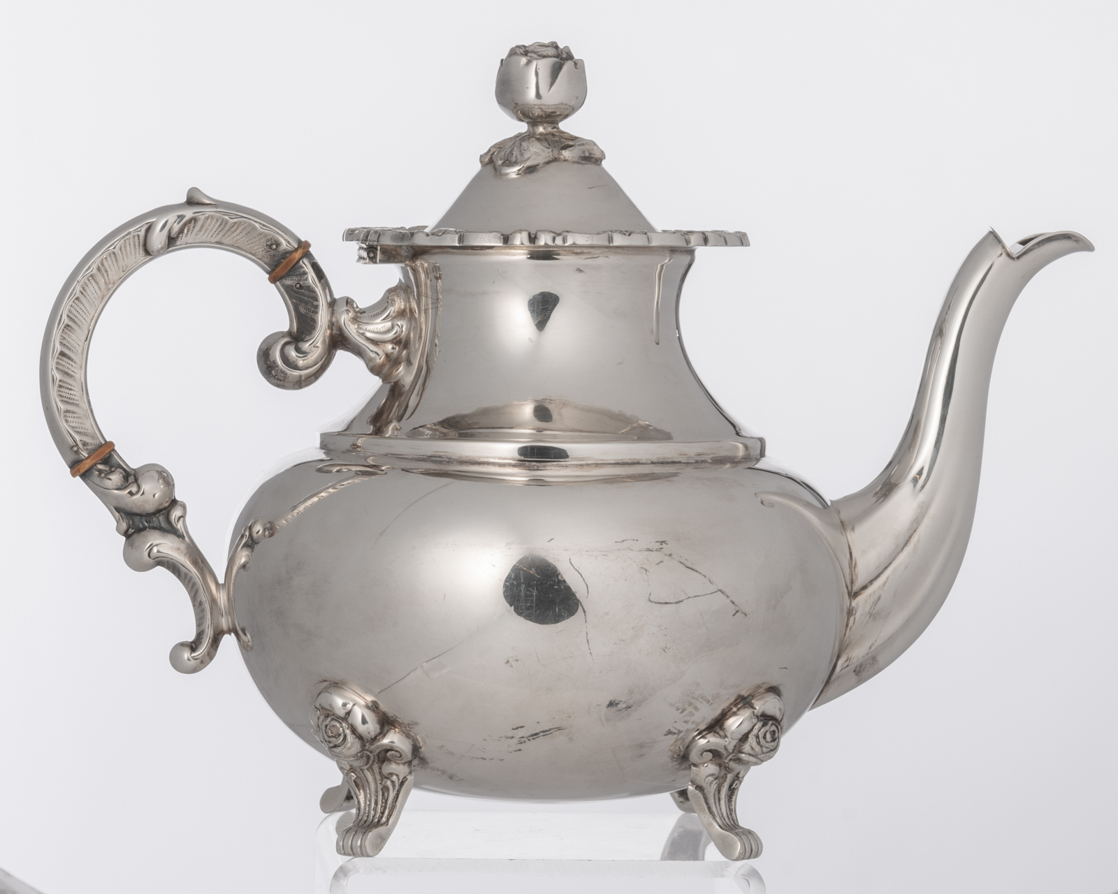 A silver plated five-piece coffee and tea set, decorated with flower-shaped knobs', probably German, - Image 10 of 27