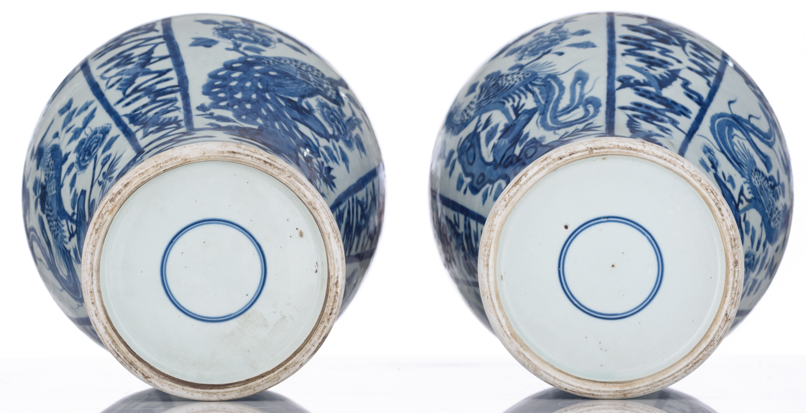 A pair of Chinese blue and white vases and covers, decorated with birds and flowers, 19thC, H 43 cm - Image 6 of 8