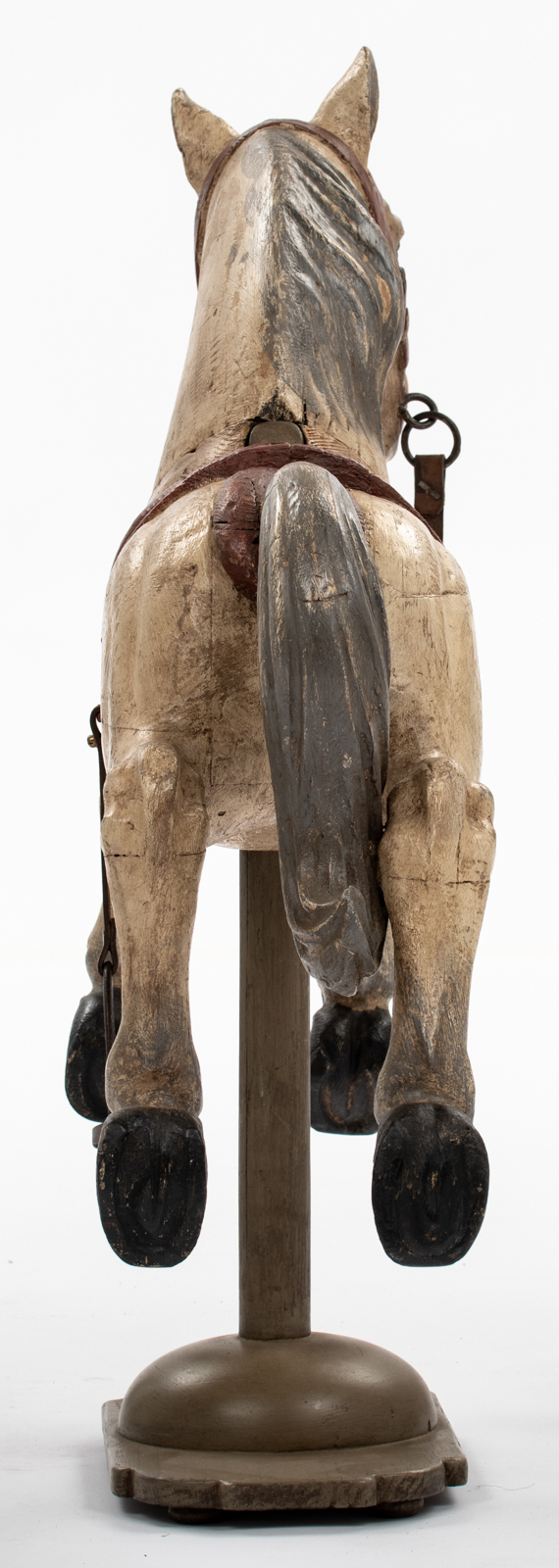 A wooden polychrome painted carousel horse mounted on a recent wooden stand, H (with stand) 138 cm / - Bild 3 aus 4