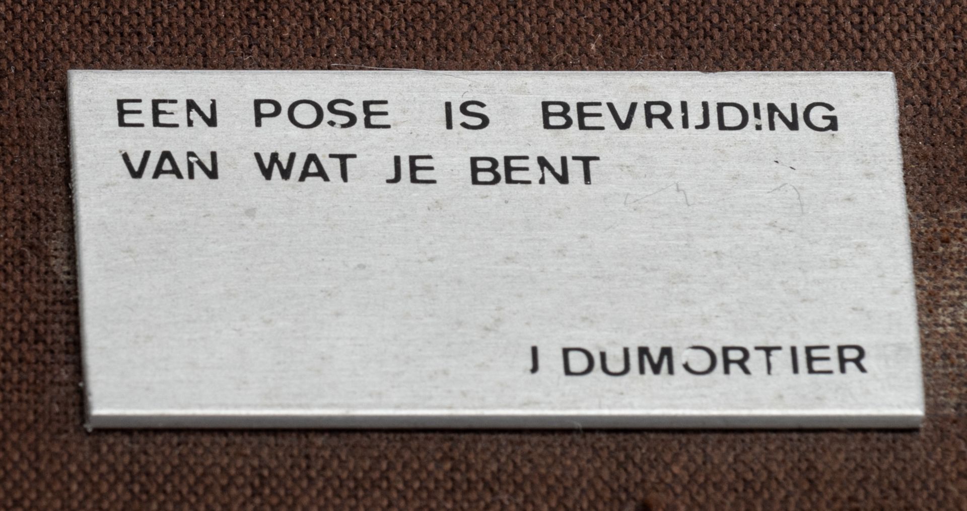 Dumortier J., 'Een pose is bevrijding van wat je bent', a patinated terracotta sculpture of a naked - Image 6 of 6
