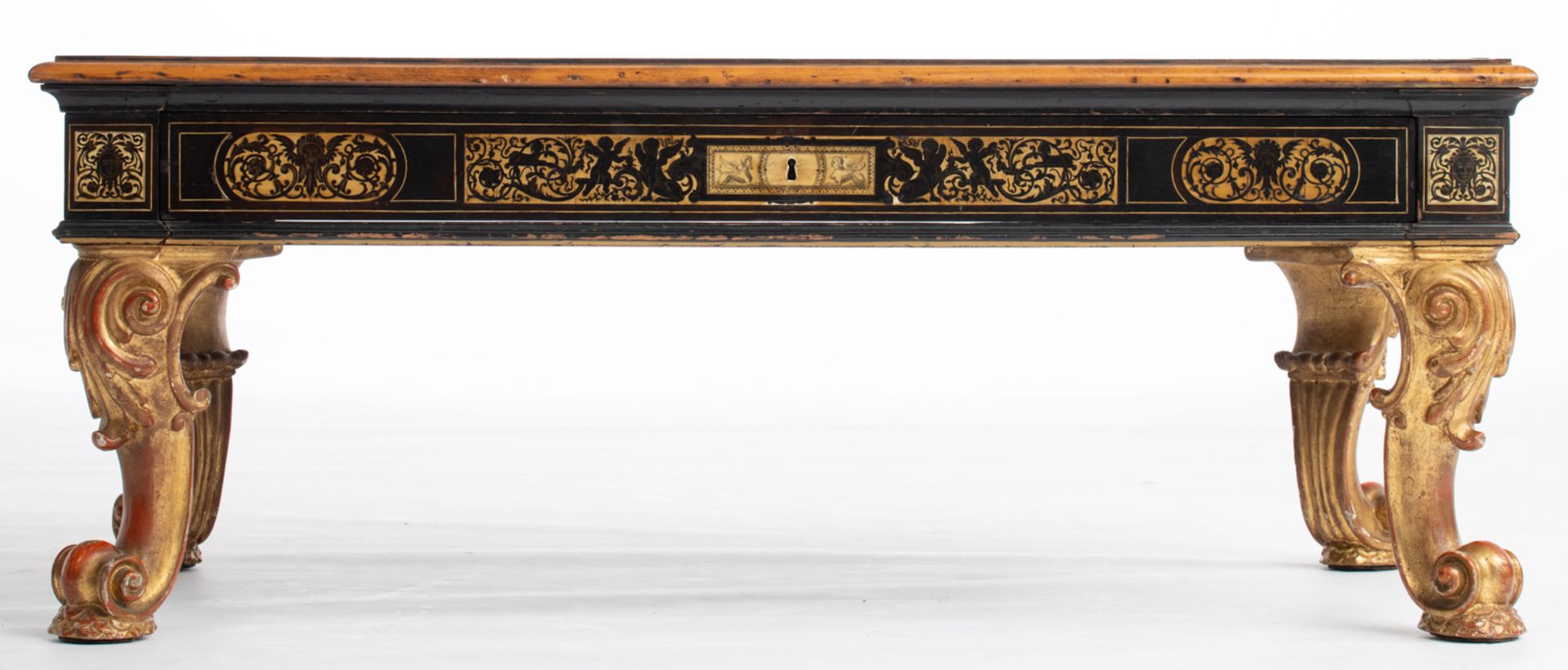 An Italian eclectic low table, the walnut veneered tabletop decorated with renaissance inspired ivor - Bild 2 aus 7