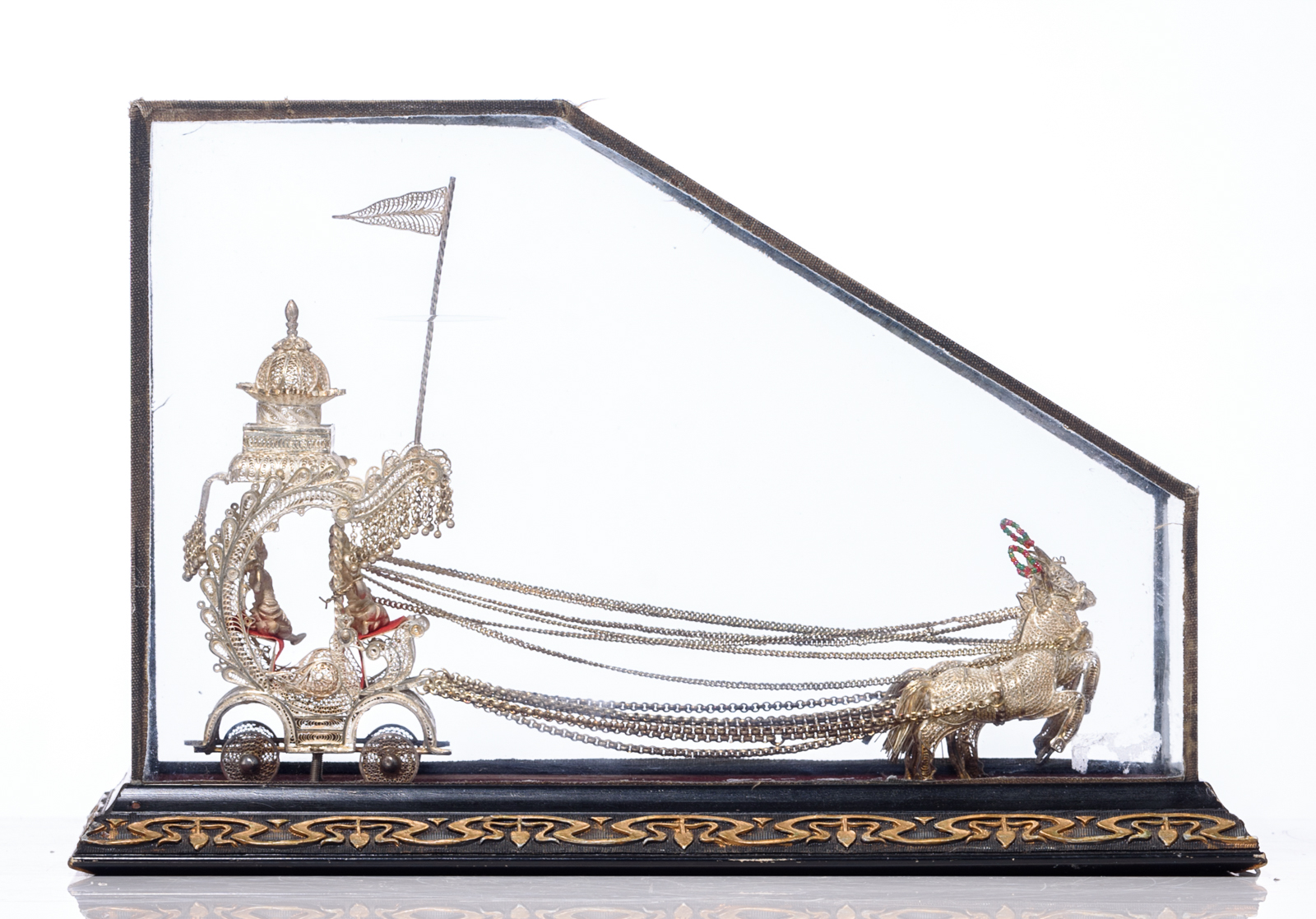 An Oriental silver filigree horse-drawn carriage, in a glass case with an Art Nouveau decorated base - Image 4 of 7