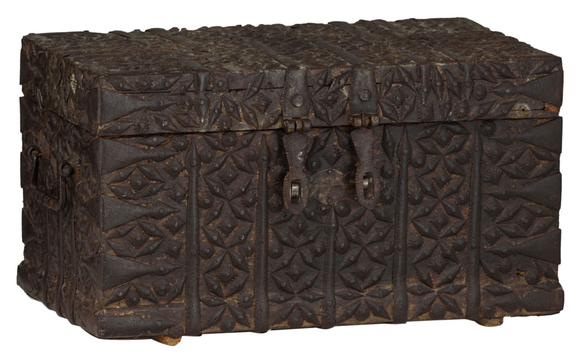 A Middle Eastern wooden chest with wrought iron fittings, H 20,5 - W 37 - D 20,5 cm