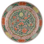 A Chinese famille verte floral decorated plate, 19thC, ø 37 cm