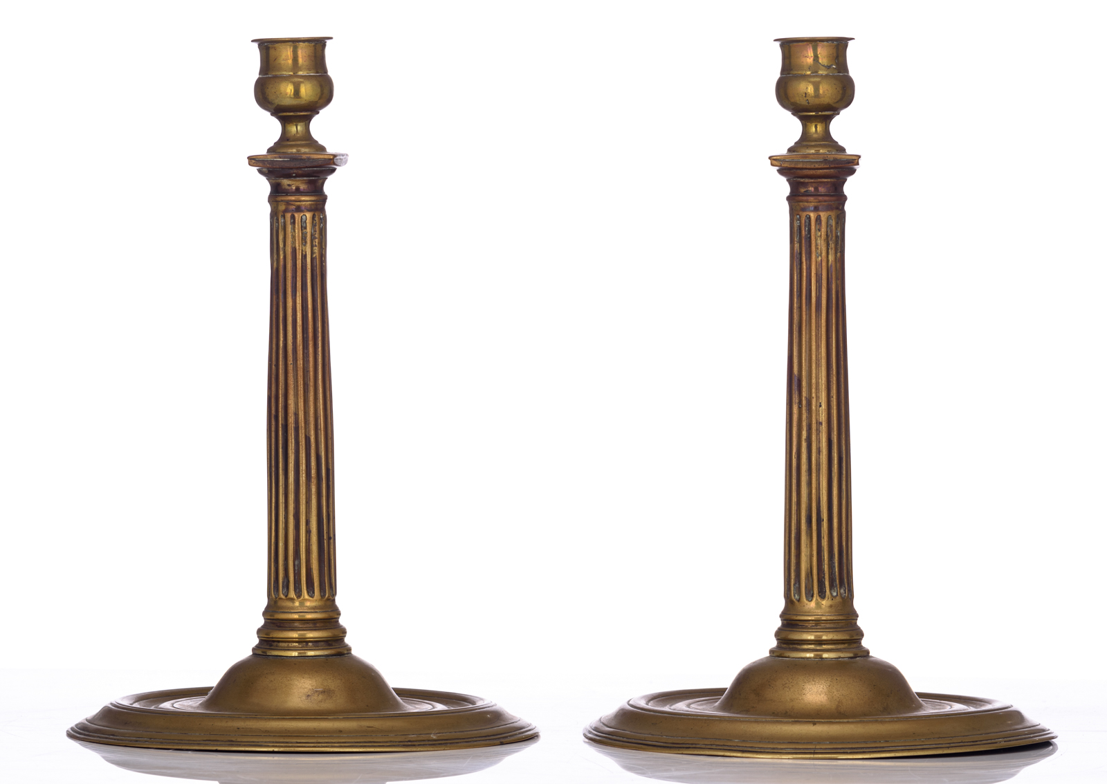 A rare pair of French bronze Henri II-type column candlesticks, 17thC, H 29,5 ø 19,5 cm - Image 4 of 5
