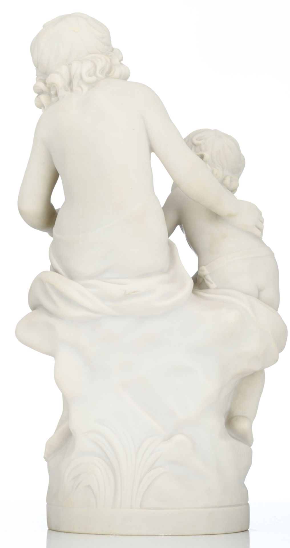 Torrione D., two reading children, a composite sculpture, H 59 cm - Image 3 of 7