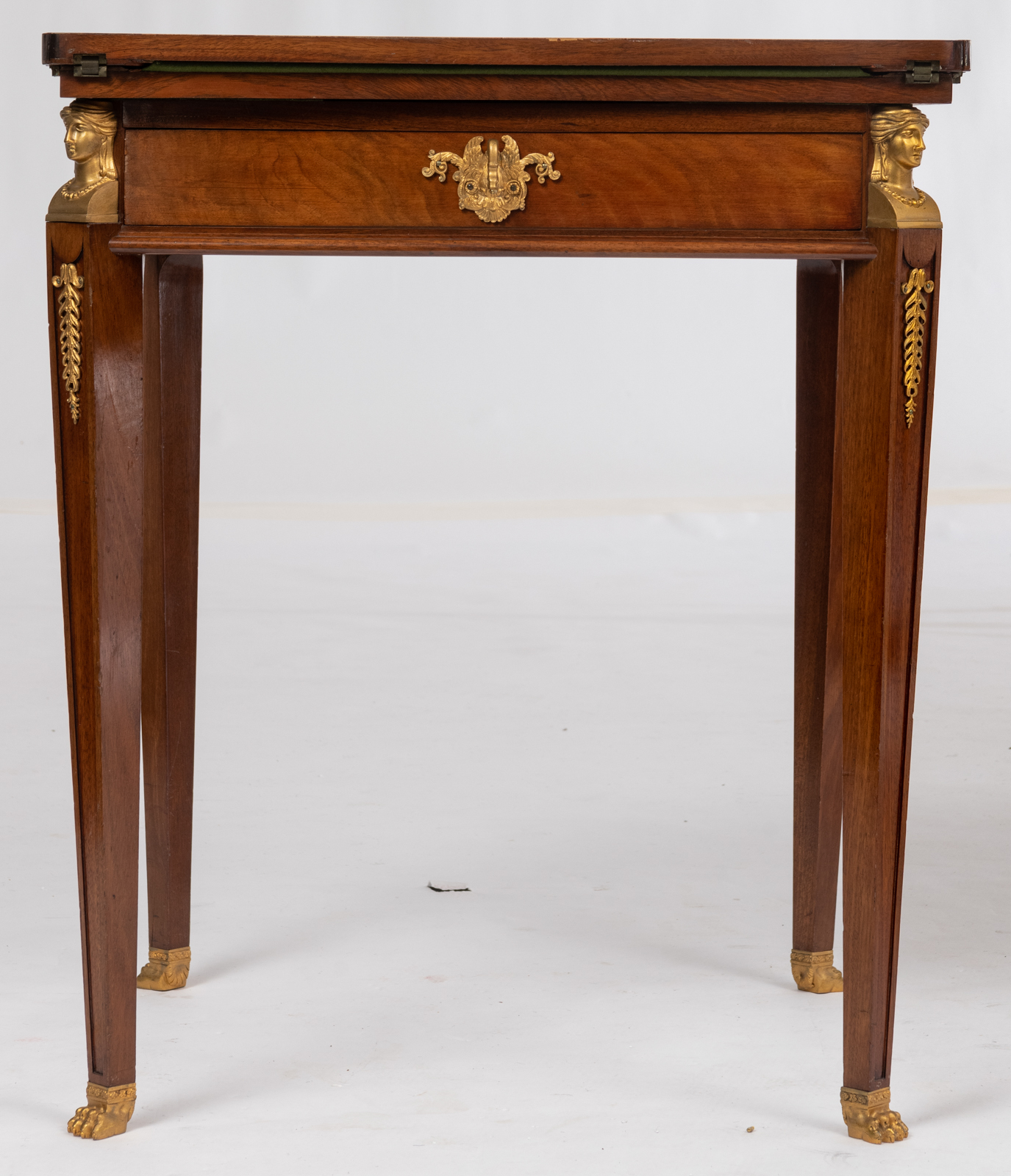A fine French Empire style mahogany veneered folding playing table with gilt bronze mounts, brass in - Image 3 of 10