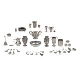 A collection of various silver items, most of them hallmarked, in total 40 pieces, total weight: abo