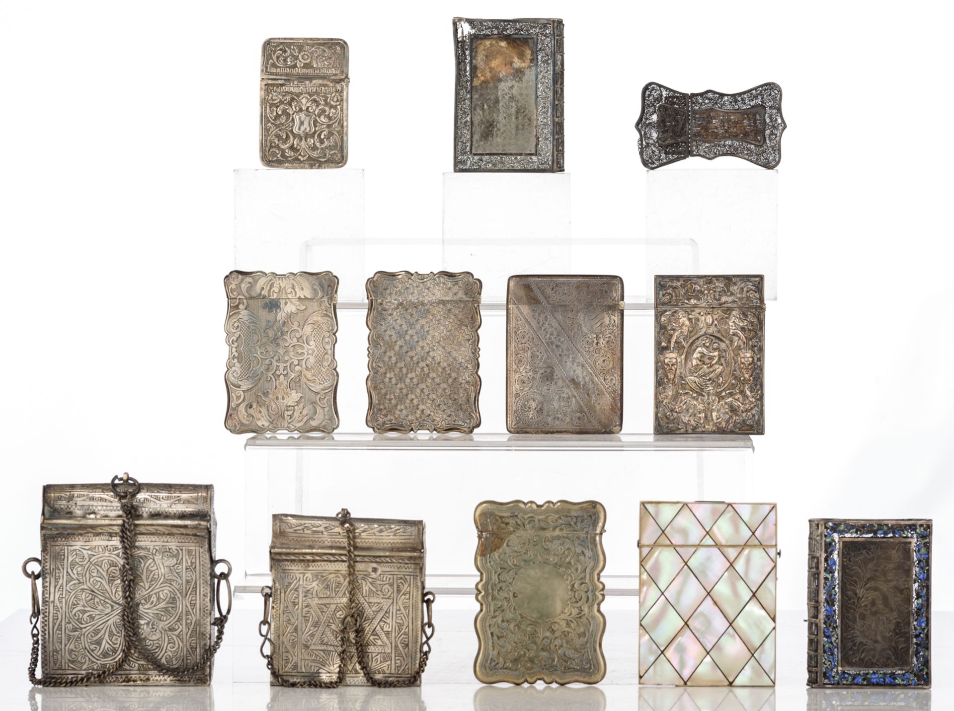 A collection of card cases, consisting of four silver English hallmarked cases, three silver-plated - Bild 2 aus 18