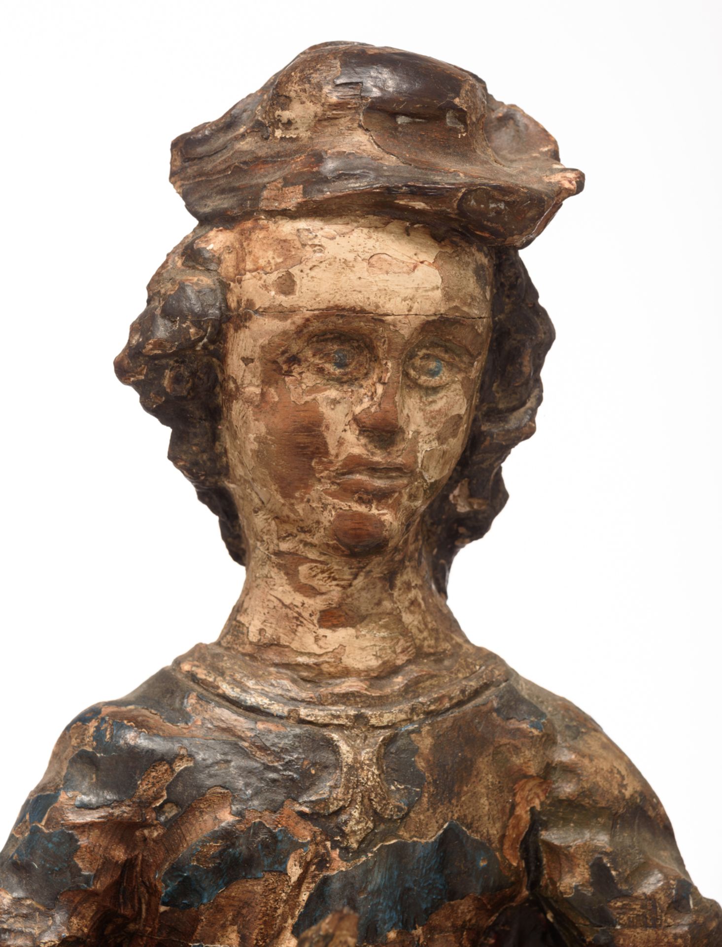 An oak sculpture of Saint Martin, with traces of polychrome paint, 17thC, possibly French, H 73 - W - Image 7 of 8