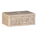 A fine Chinese ivory carved sewing box, Canton, Guangdong, Qing dynasty, ca. 1850, H 8,5 - W 20 - D